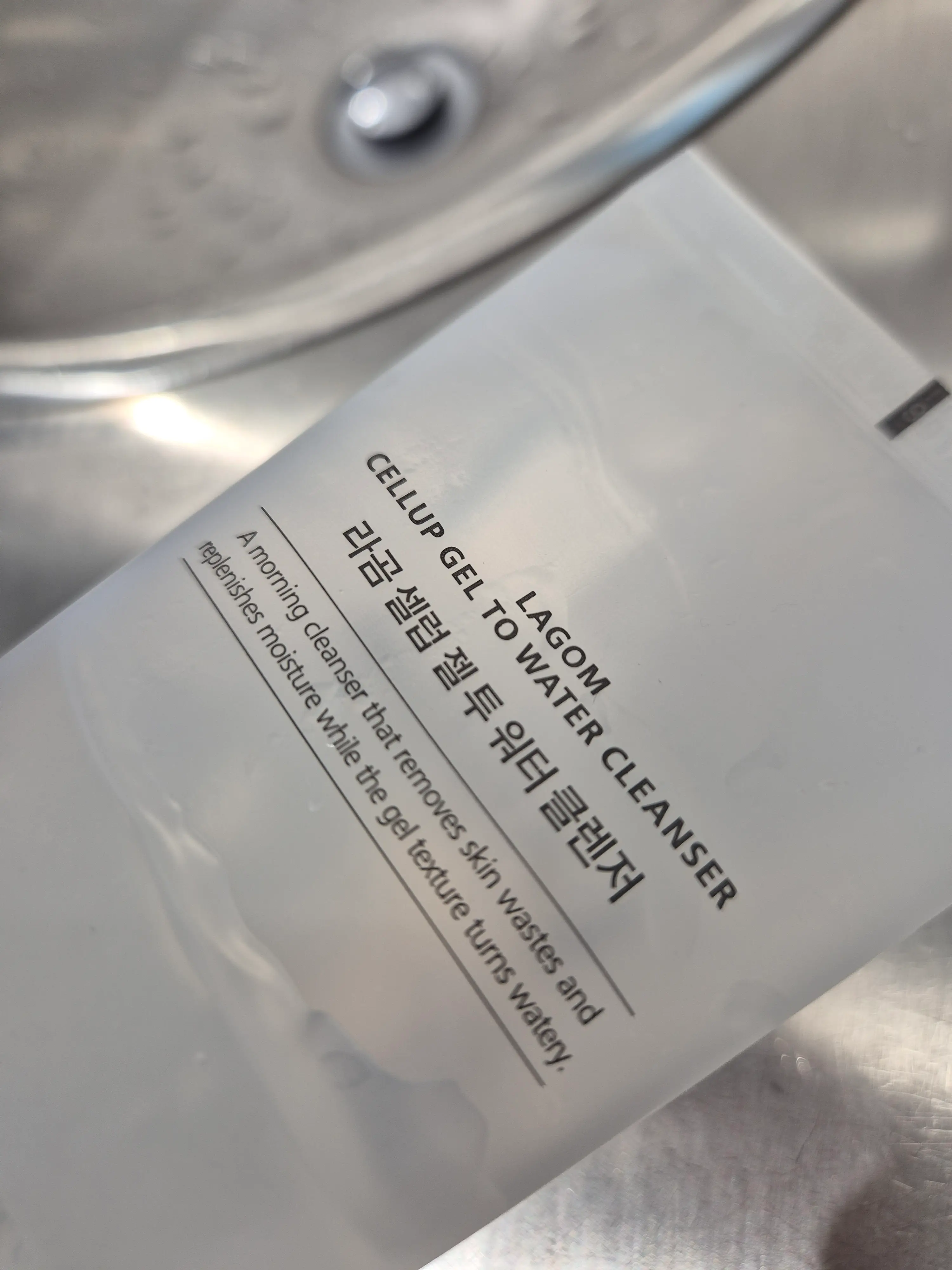 선택된 언니의파우치 리뷰 이미지 - [셀럽 젤 투 워터 아침 클렌저]