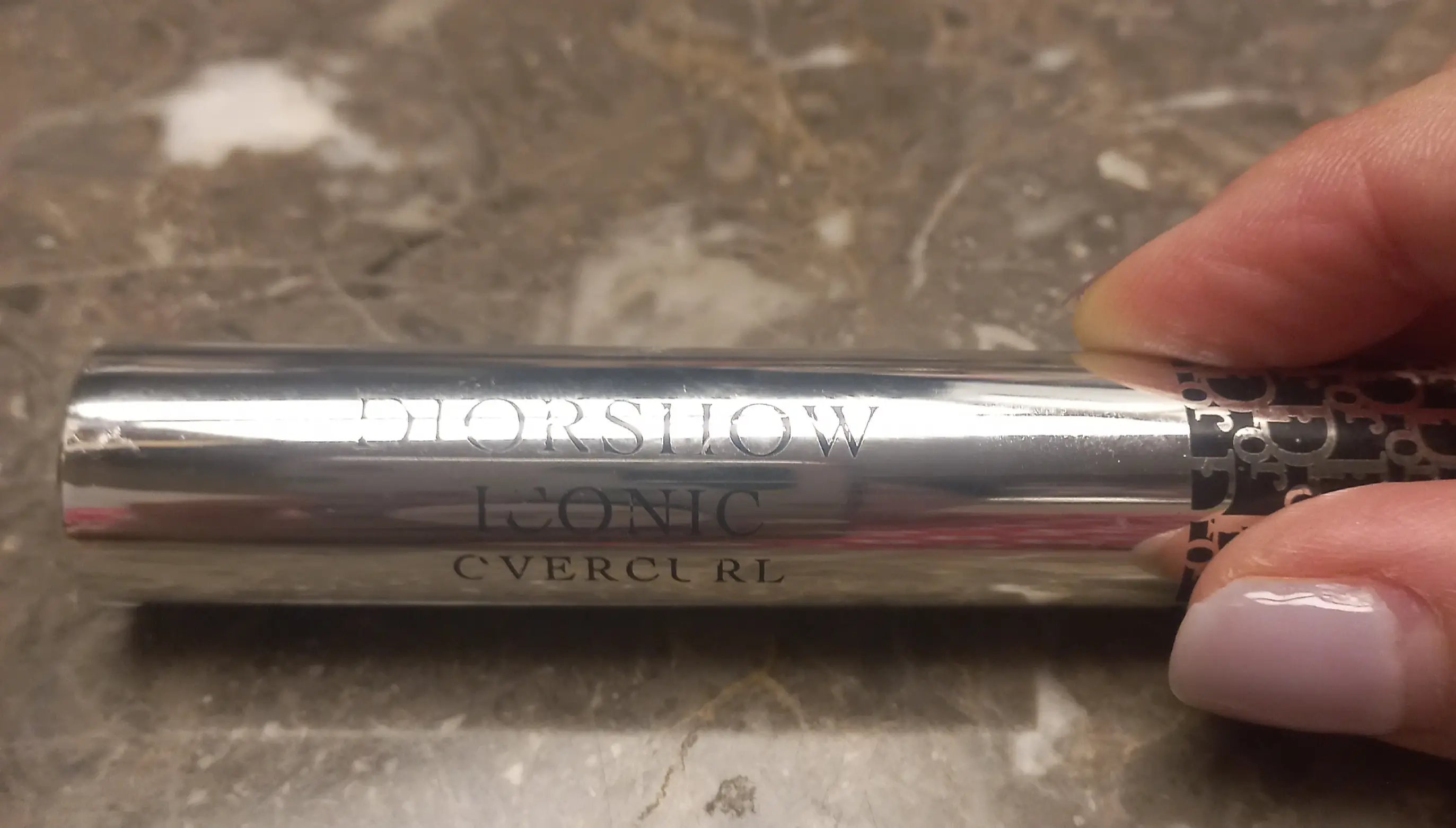 선택된 언니의파우치 리뷰 이미지 - [디올쇼 아이코닉 오버컬]