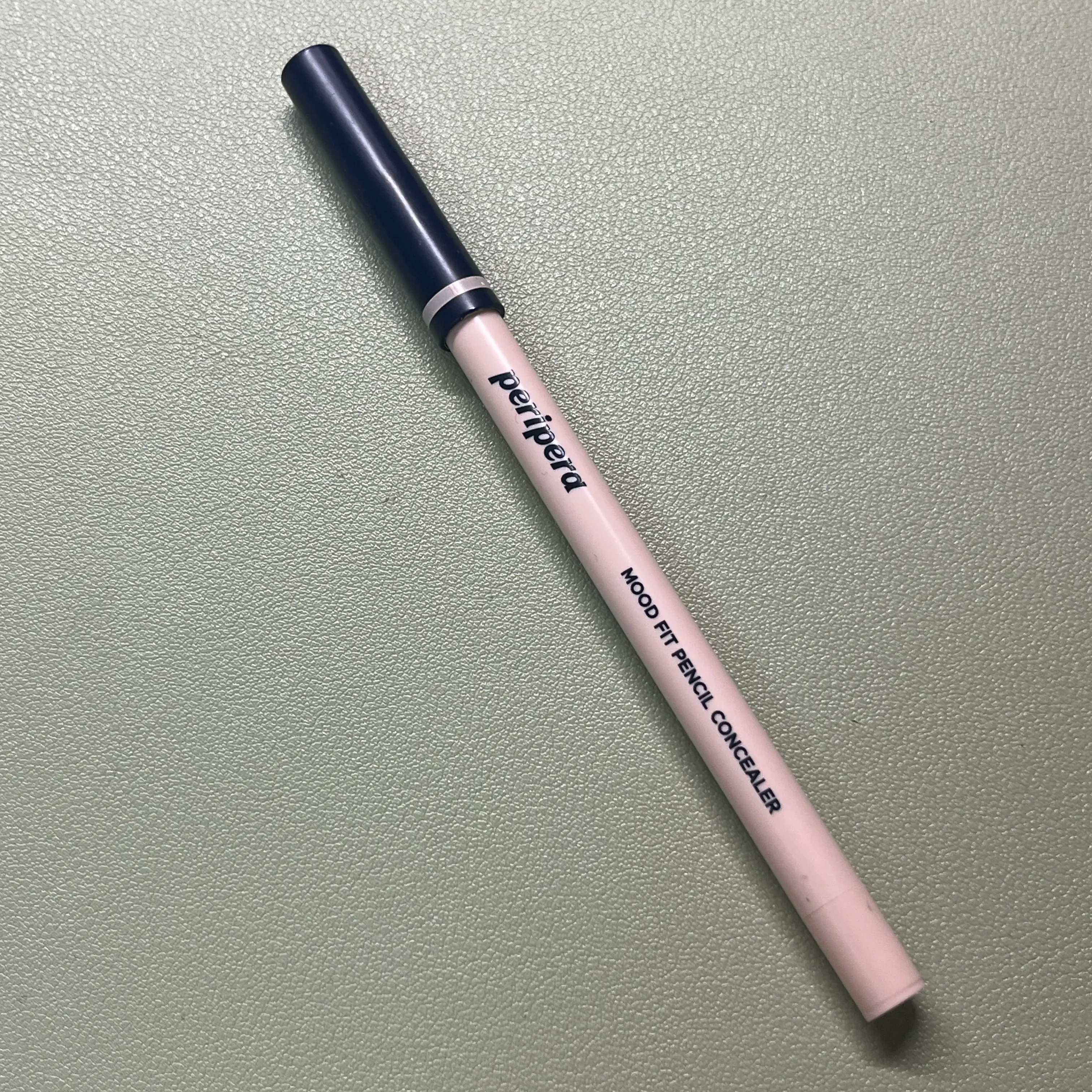 선택된 언니의파우치 리뷰 이미지 - [무드 핏 펜슬 컨실러]