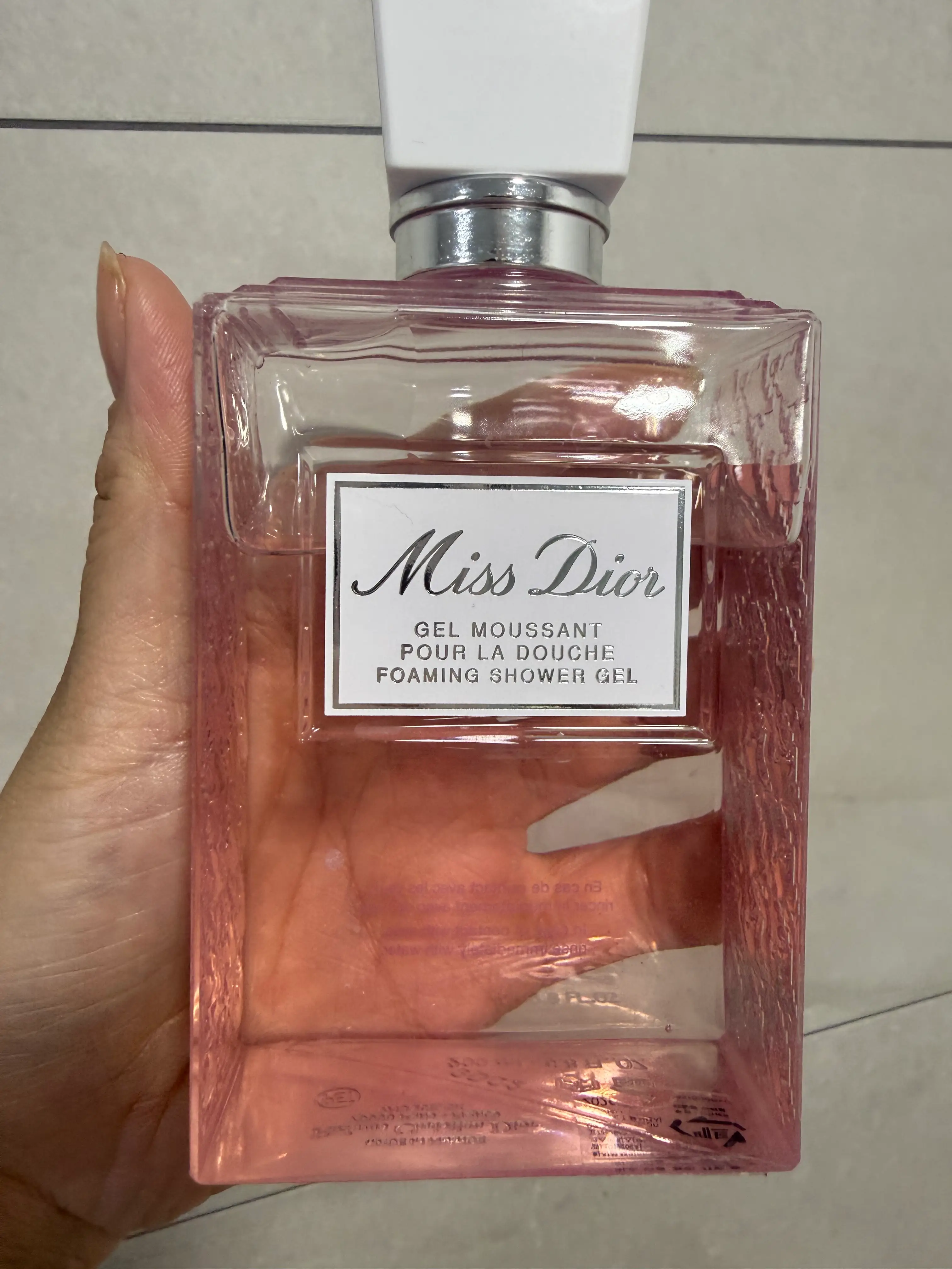 선택된 언니의파우치 리뷰 이미지 - [미스 디올 샤워 젤]