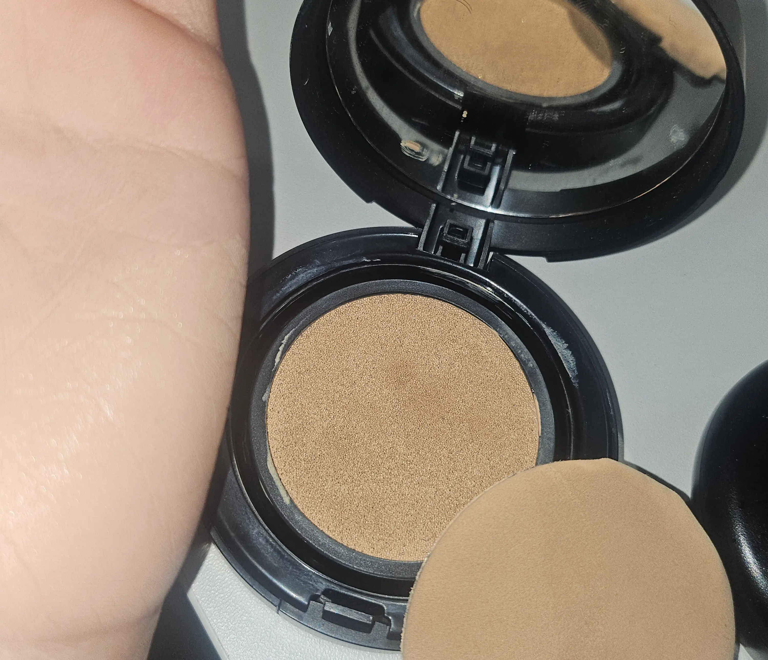 선택된 언니의파우치 리뷰 이미지 - [에센셜 스킨 누더 쿠션]