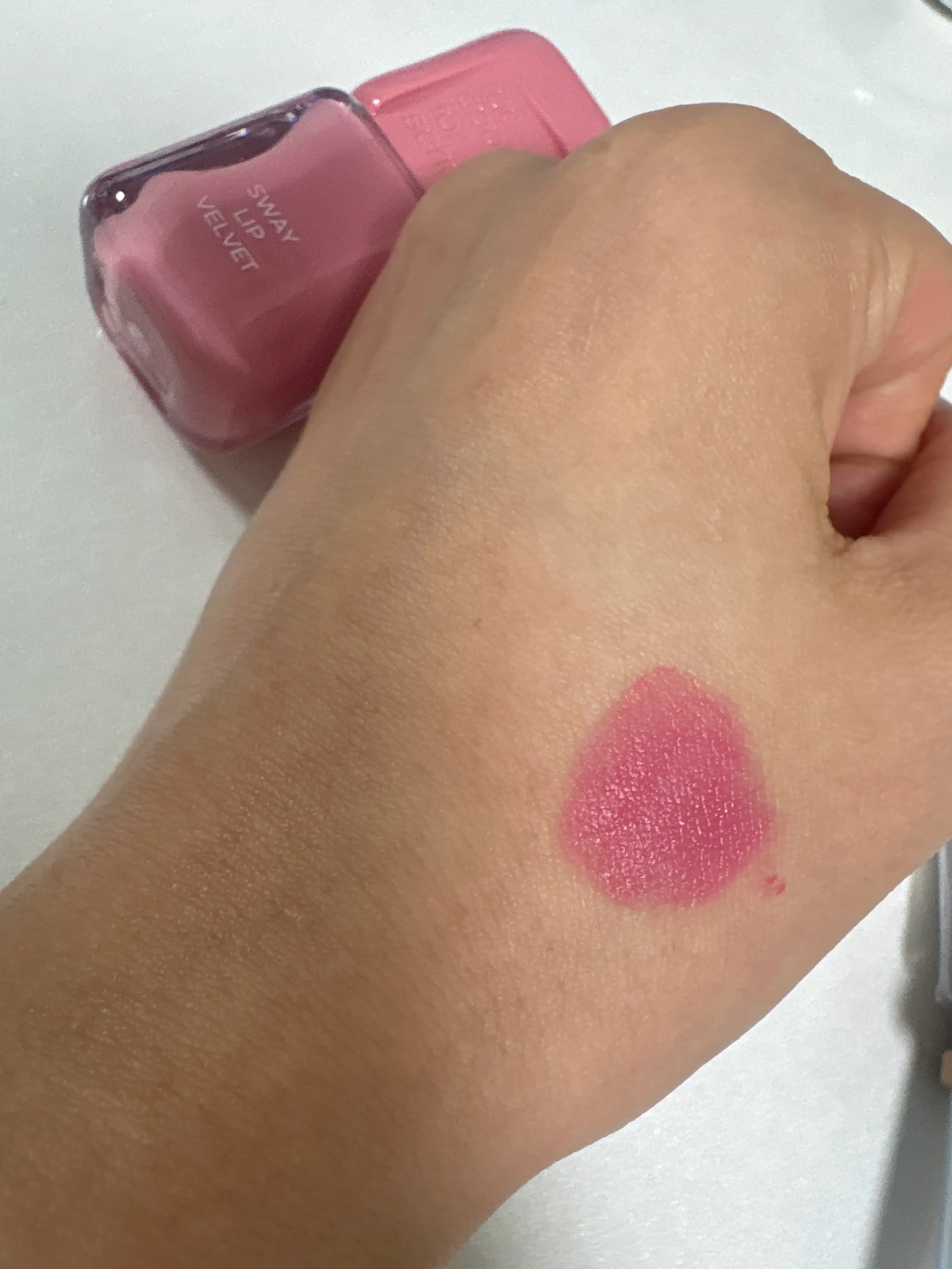 선택된 언니의파우치 리뷰 이미지 - [스웨이 립 벨벳]