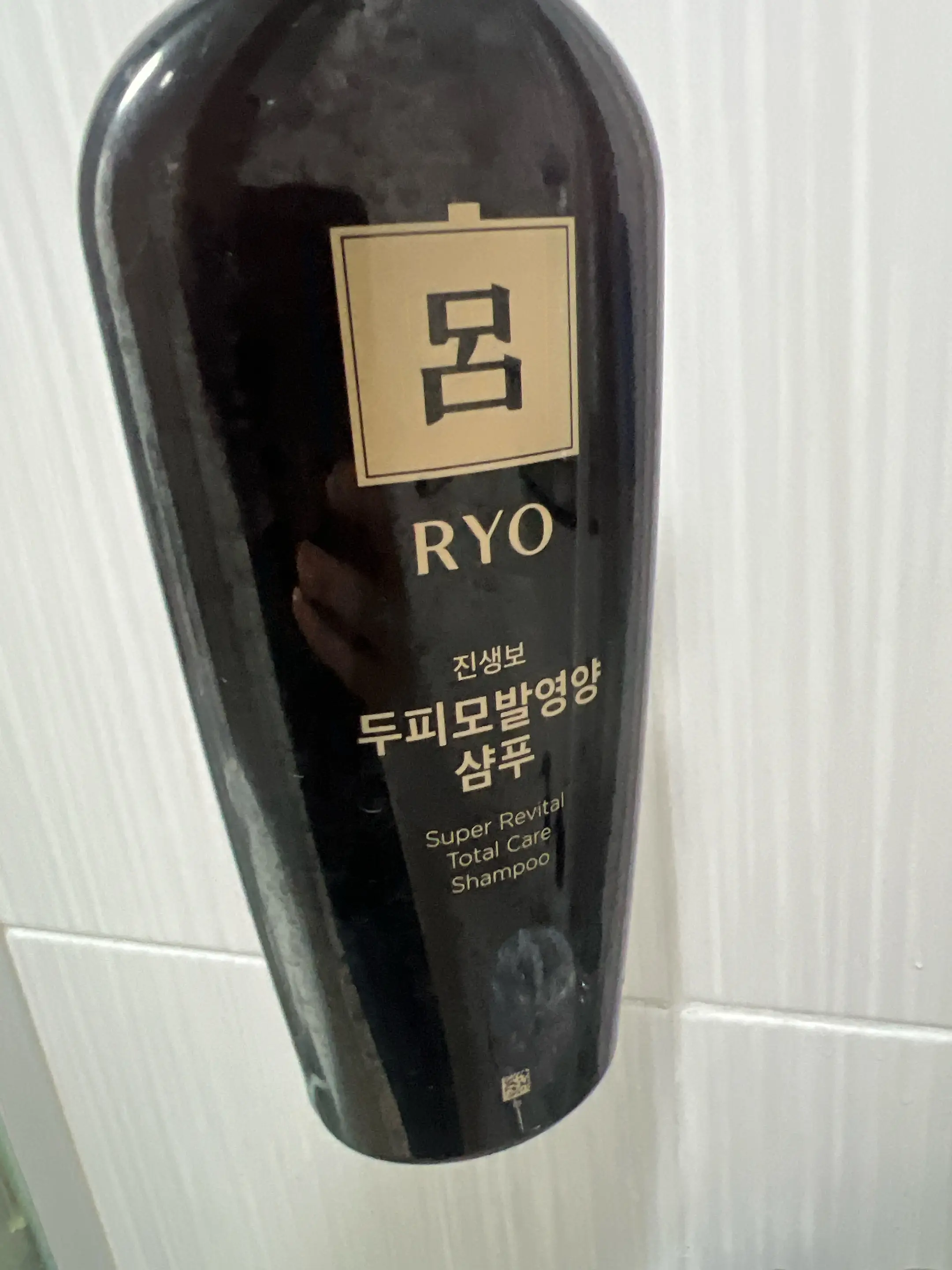 선택된 언니의파우치 리뷰 이미지 - [진생보 토탈 안티에이징 샴푸 건성 두피용]