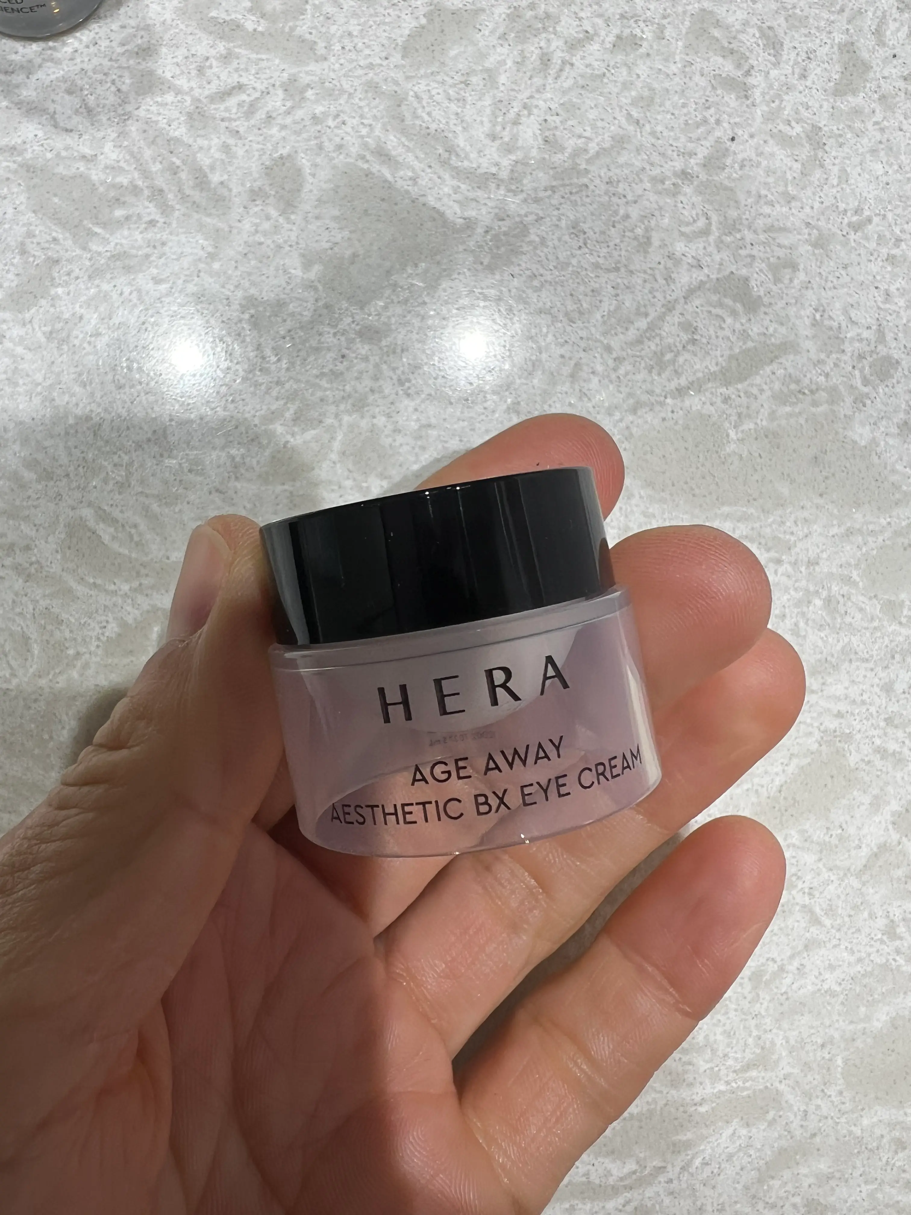 선택된 언니의파우치 리뷰 이미지 - [에이지 어웨이 에스테틱BX 아이크림]