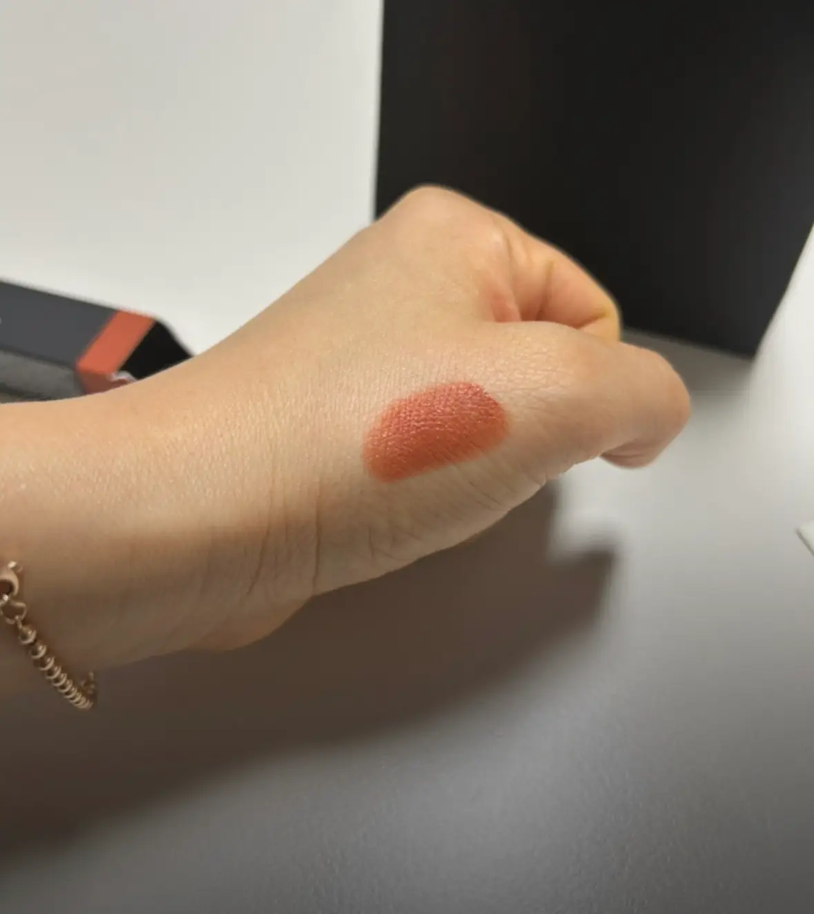 선택된 언니의파우치 리뷰 이미지 - [파우더 키스 헤이지 매트 립스틱]