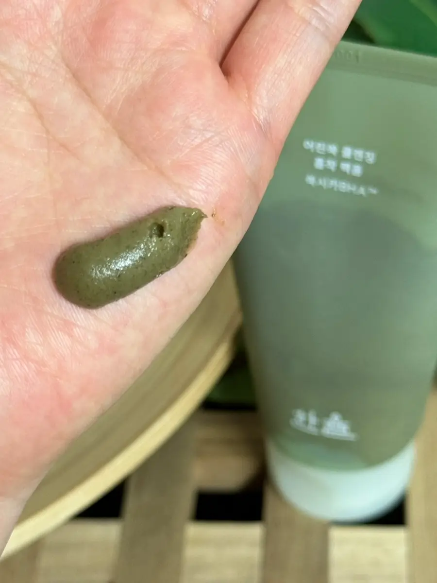 선택된 언니의파우치 리뷰 이미지 - [어린쑥 클렌징 흡착 팩폼]
