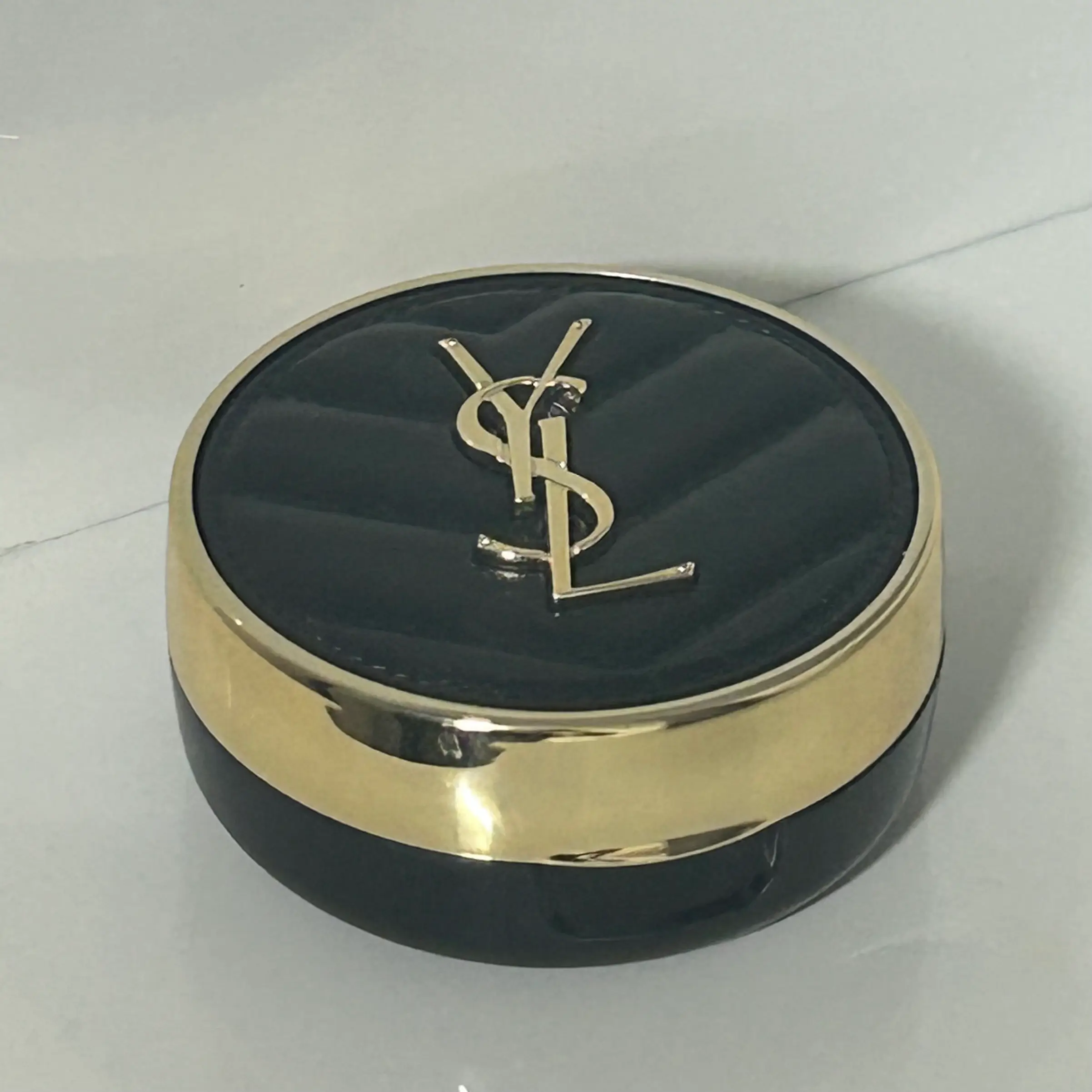 선택된 언니의파우치 리뷰 이미지 - [엉크르 드 뽀 꾸뛰르 쿠션 파운데이션]