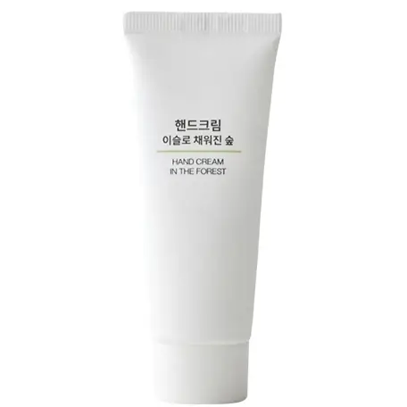 핸드크림 이슬로 채워진 숲