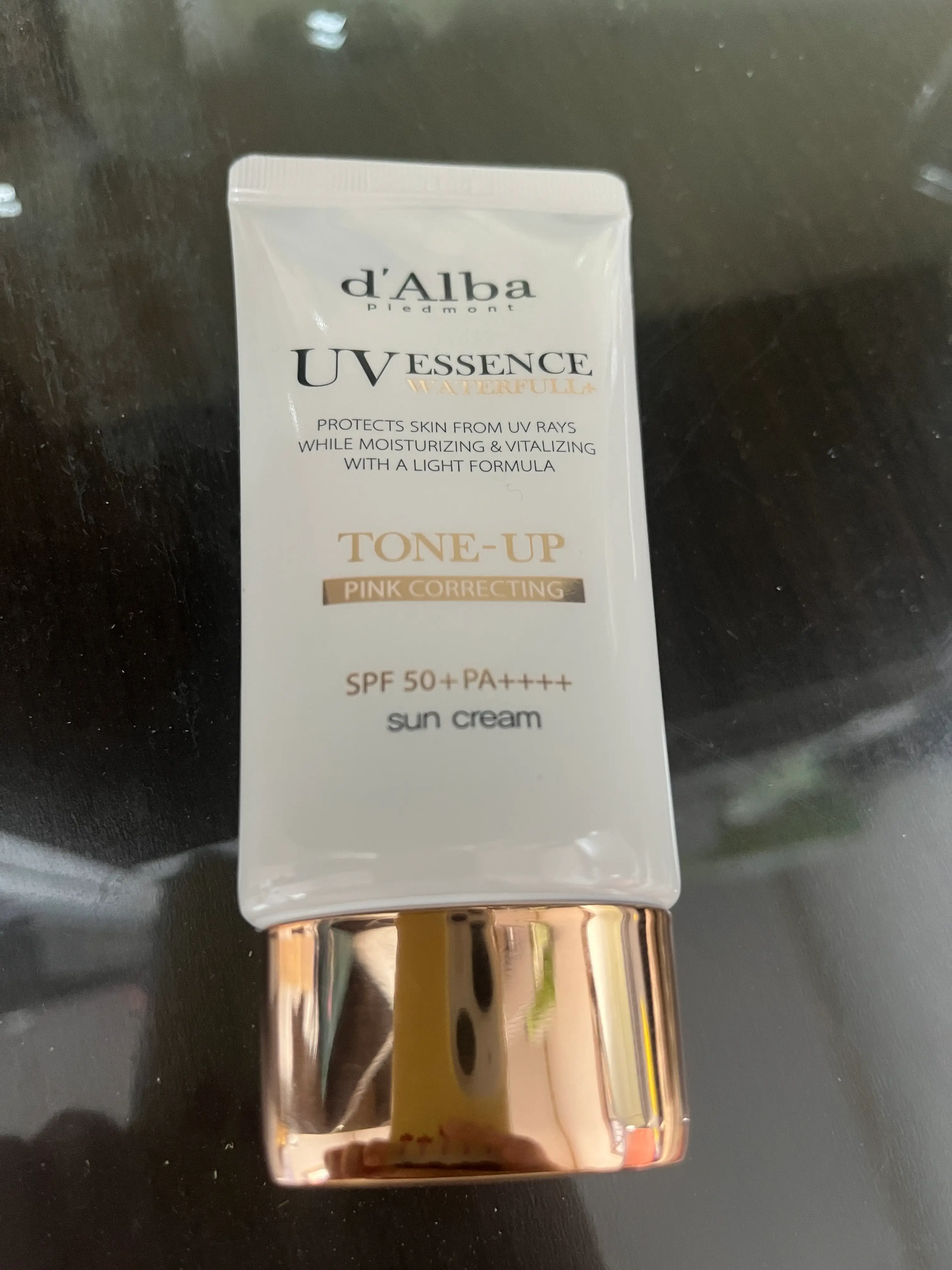 선택된 언니의파우치 리뷰 이미지 - [워터풀 톤업 선크림 커버 베이지]