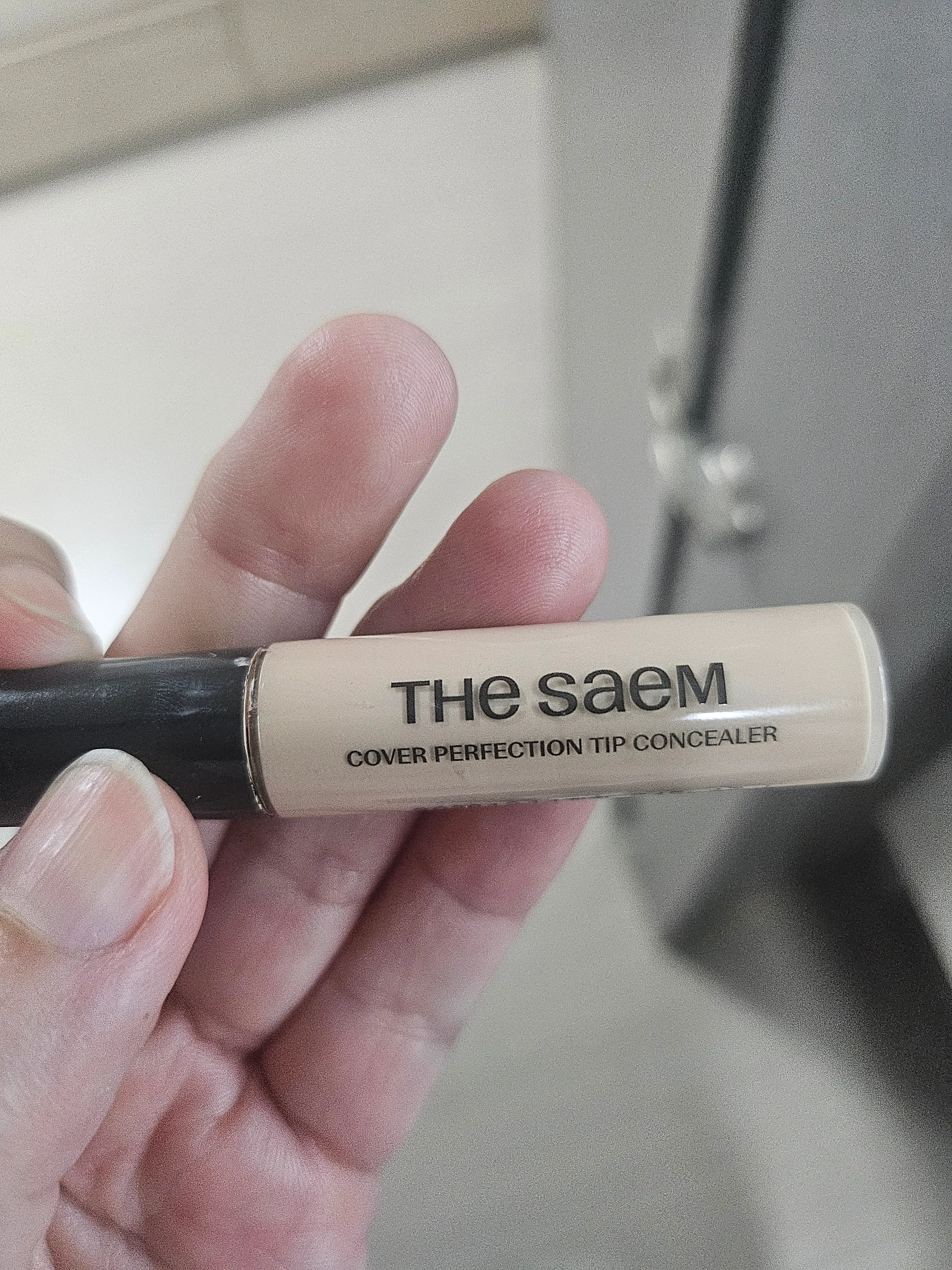 선택된 언니의파우치 리뷰 이미지 - [커버 퍼펙션 팁 컨실러]