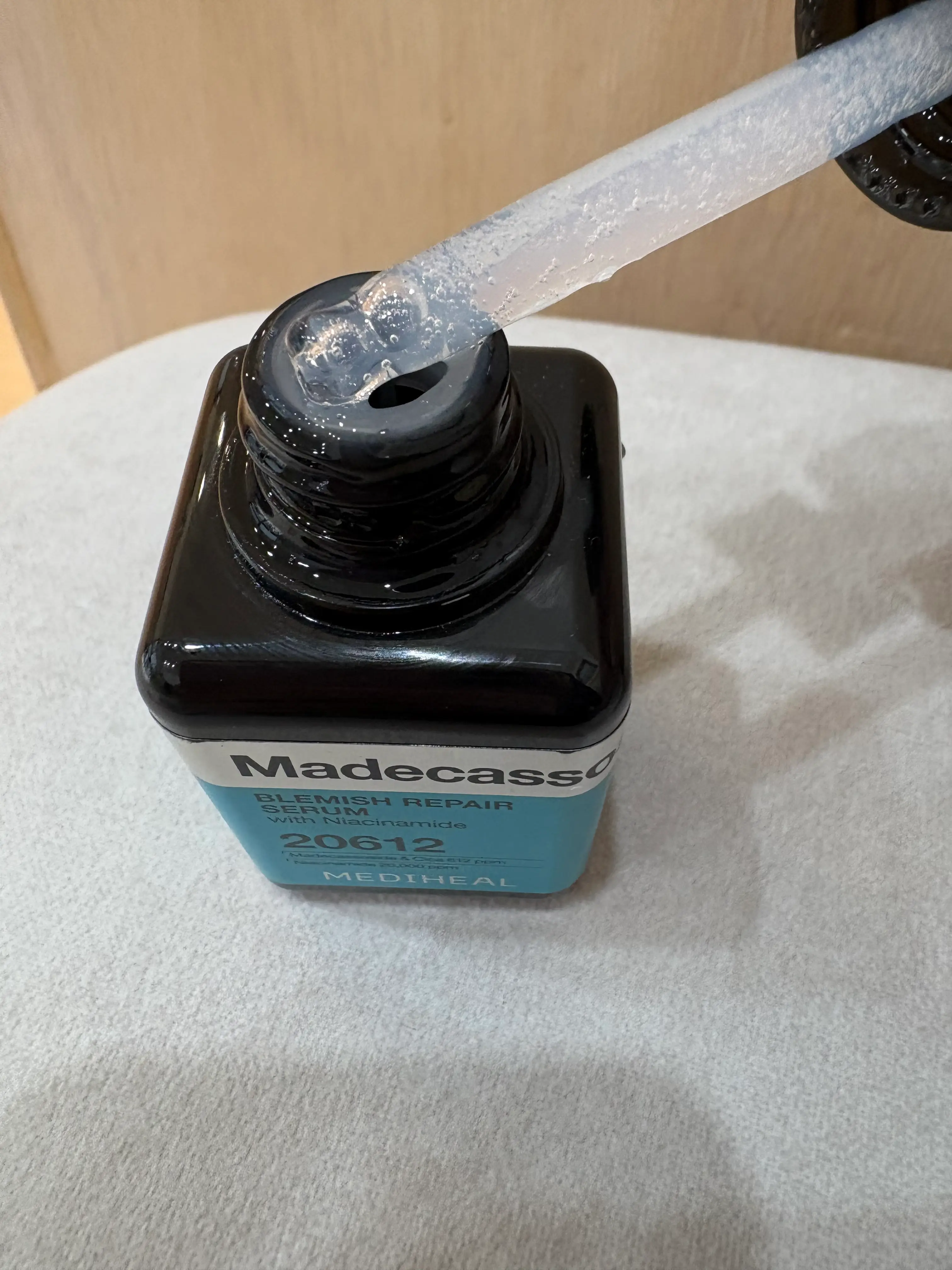 선택된 언니의파우치 리뷰 이미지 - [마데카소사이드 흔적 리페어 세럼]