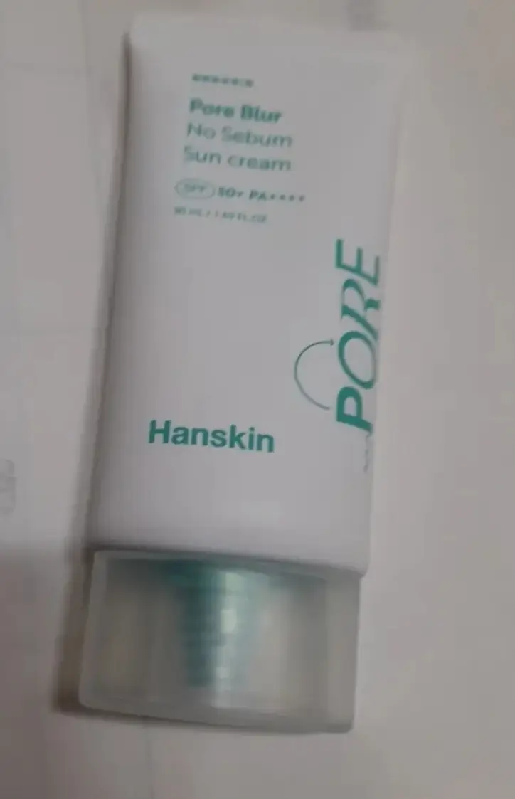 선택된 언니의파우치 리뷰 이미지 - [모공 블러 노세범 선크림]