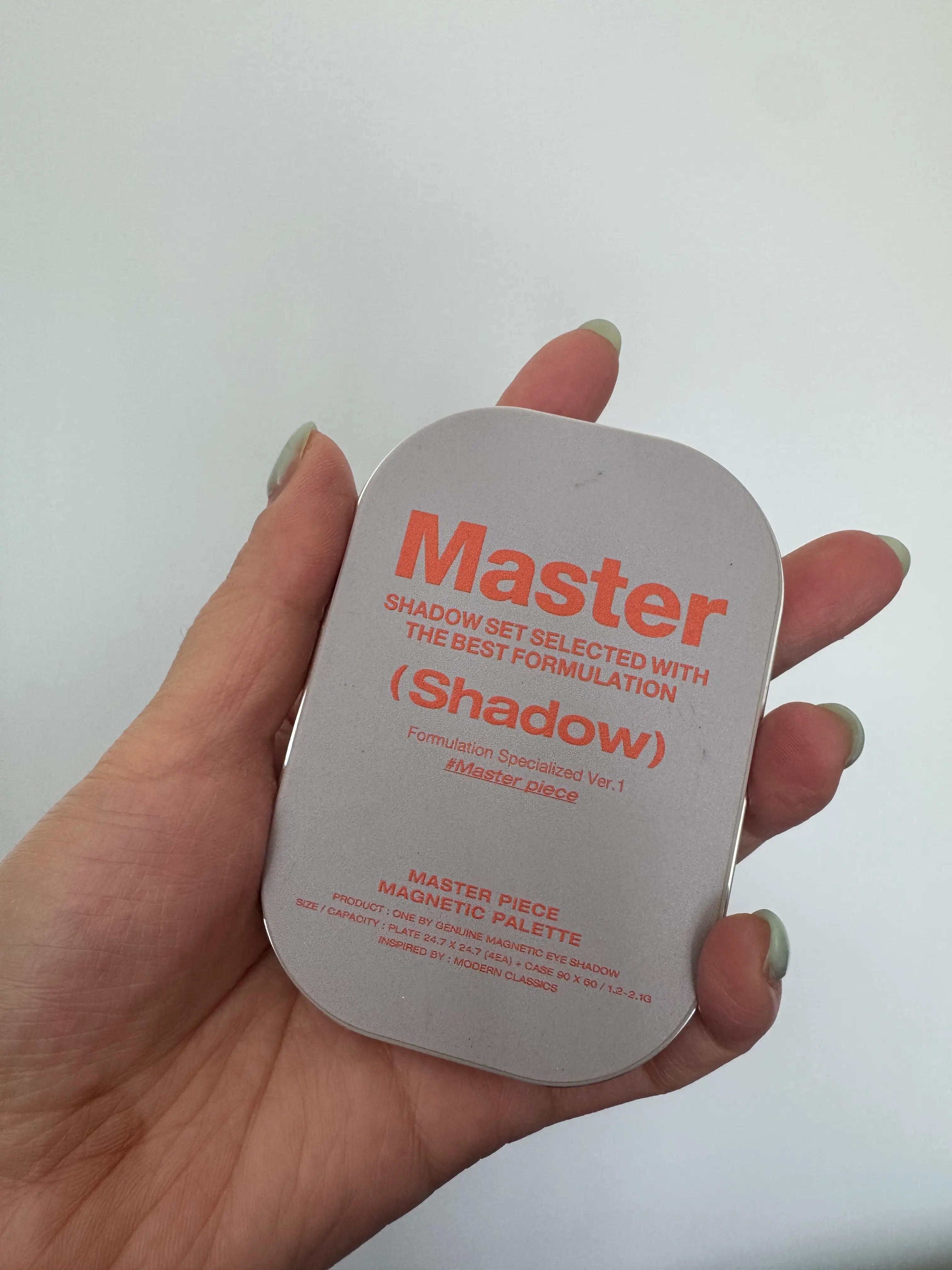 선택된 언니의파우치 리뷰 이미지 - [원 바이 제뉴인 마그네틱 아이섀도우 팔레트]