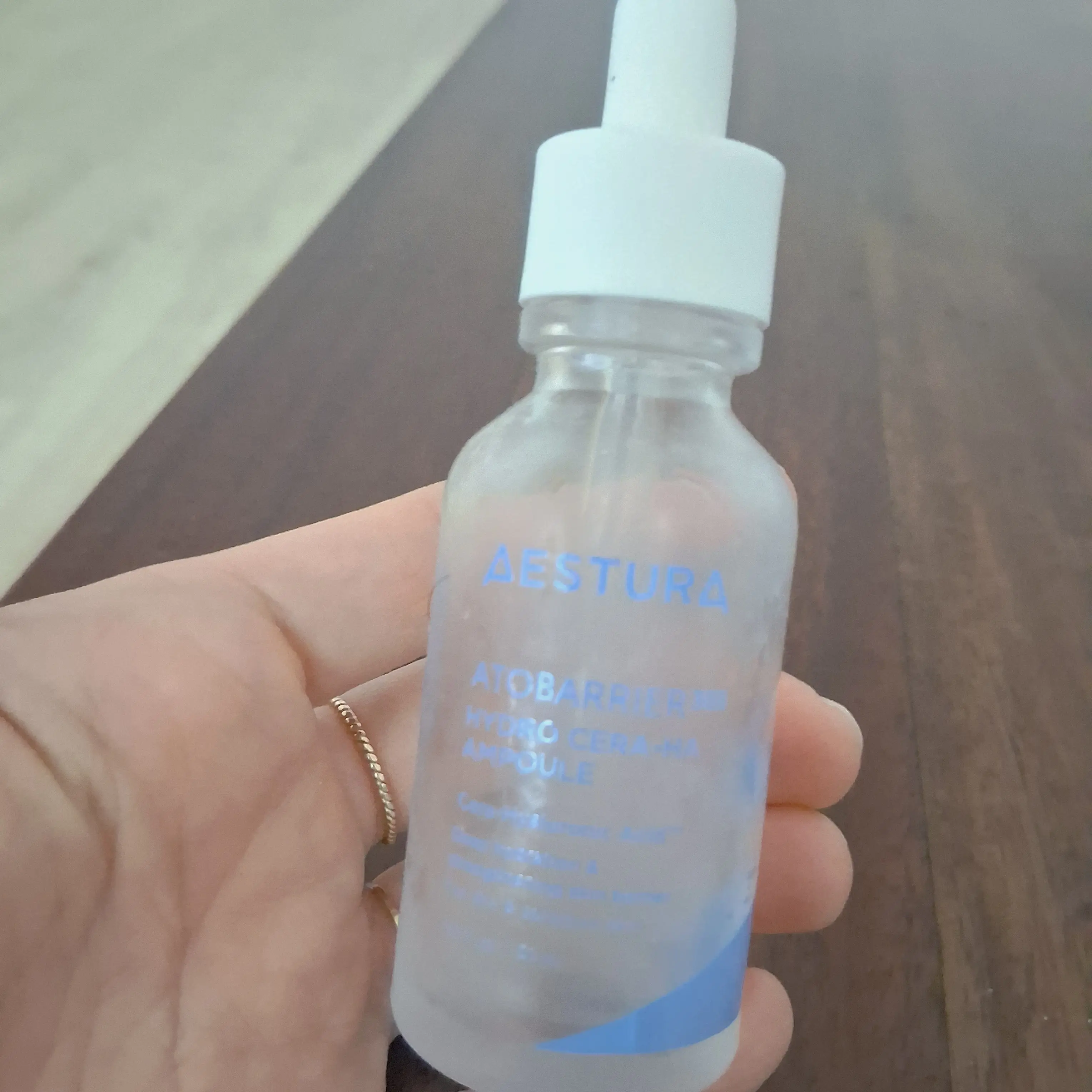 선택된 언니의파우치 리뷰 이미지 - [아토베리어365 세라 히알 속수분 앰플]