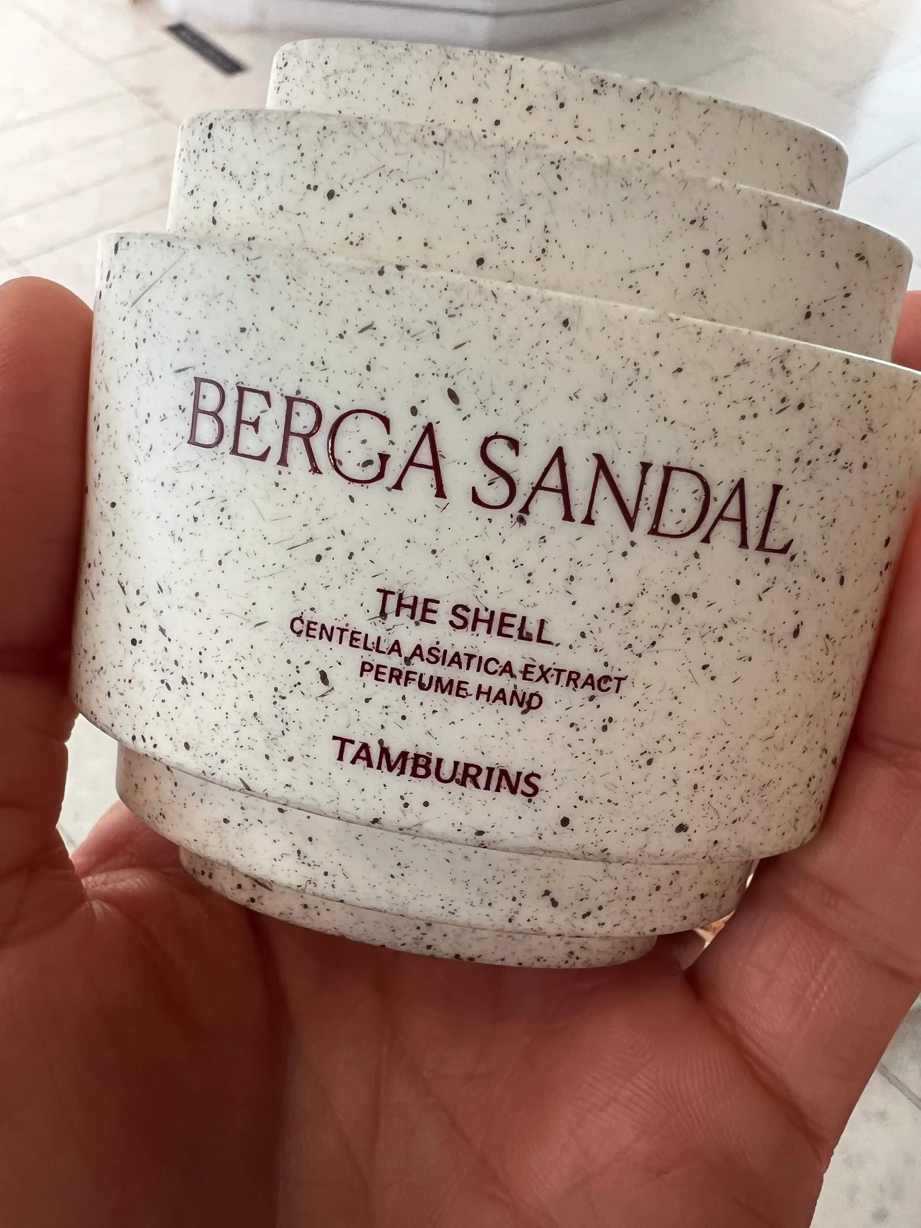 선택된 언니의파우치 리뷰 이미지 - [퍼퓸 쉘 엑스 핸드크림 [버가샌달]]