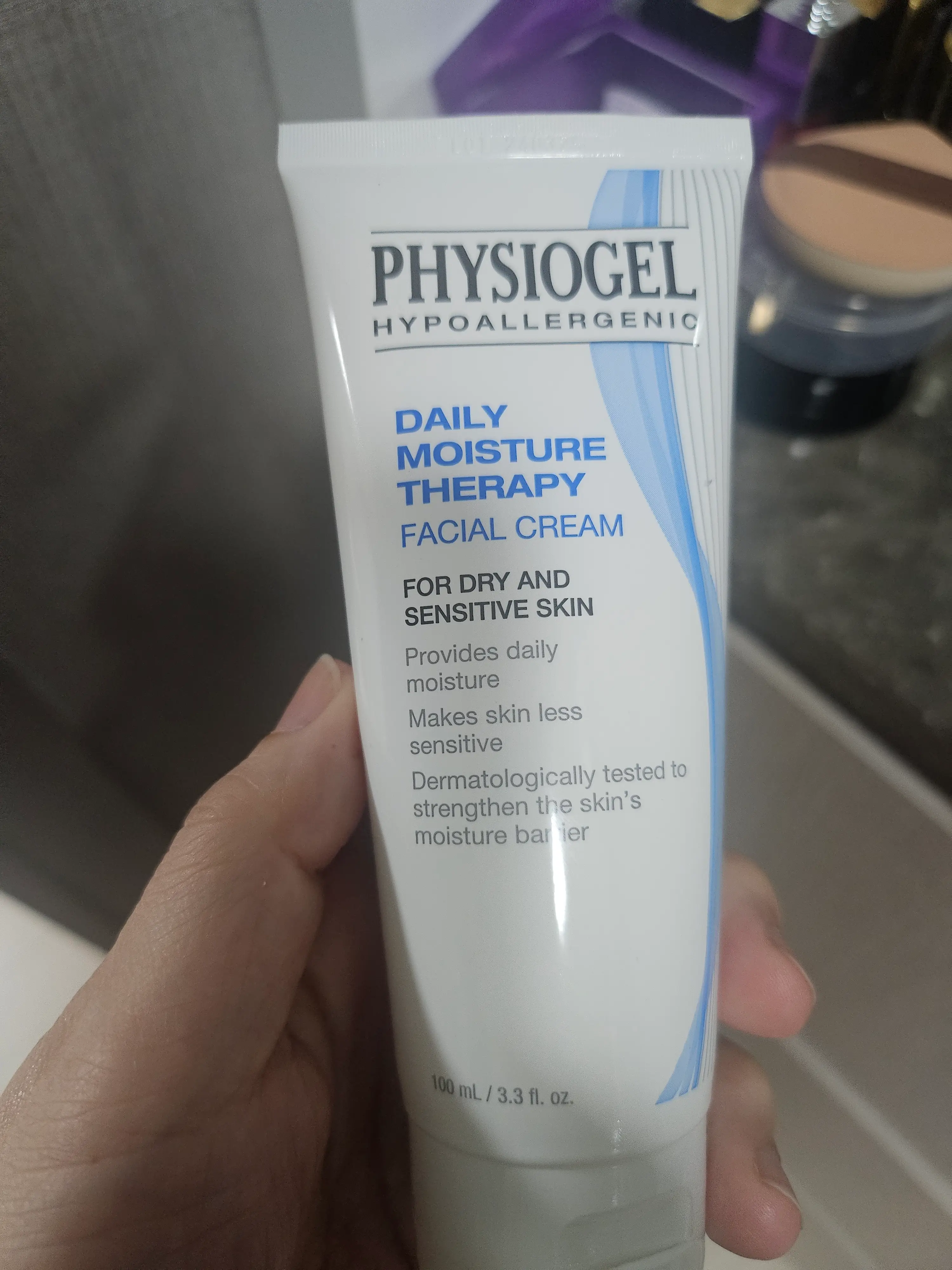 선택된 언니의파우치 리뷰 이미지 - [데일리 모이스쳐 테라피 페이셜 크림]