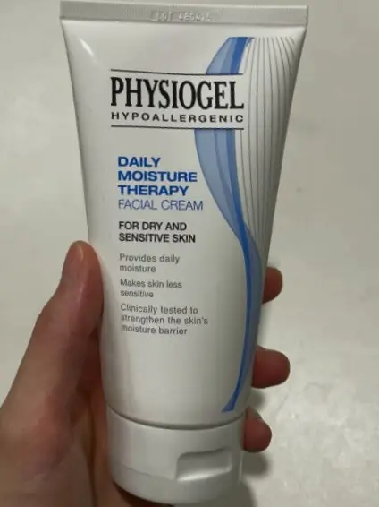 선택된 언니의파우치 리뷰 이미지 - [데일리 모이스쳐 테라피 페이셜 크림]