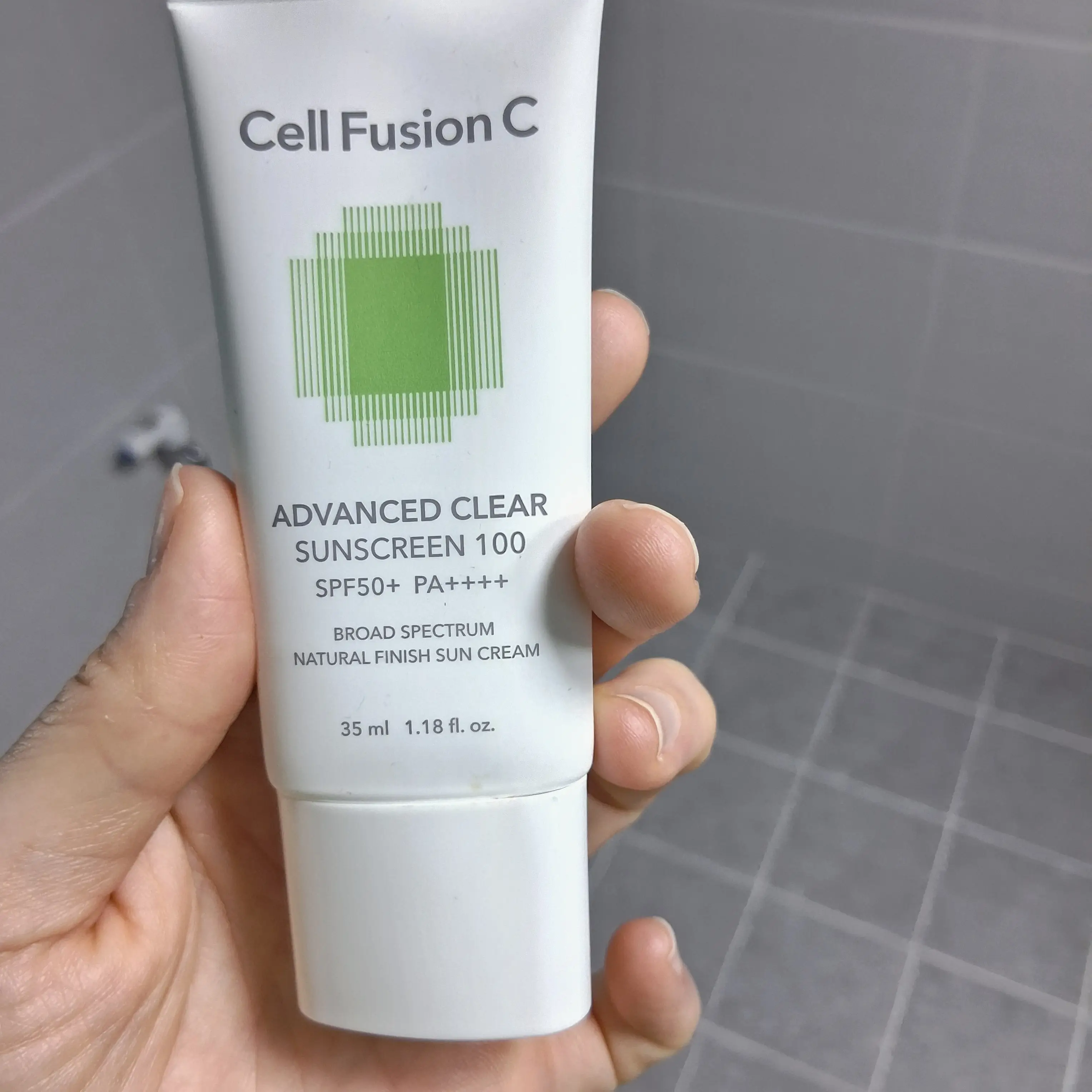 선택된 언니의파우치 리뷰 이미지 - [어드밴스드 클리어 썬스크린 100]