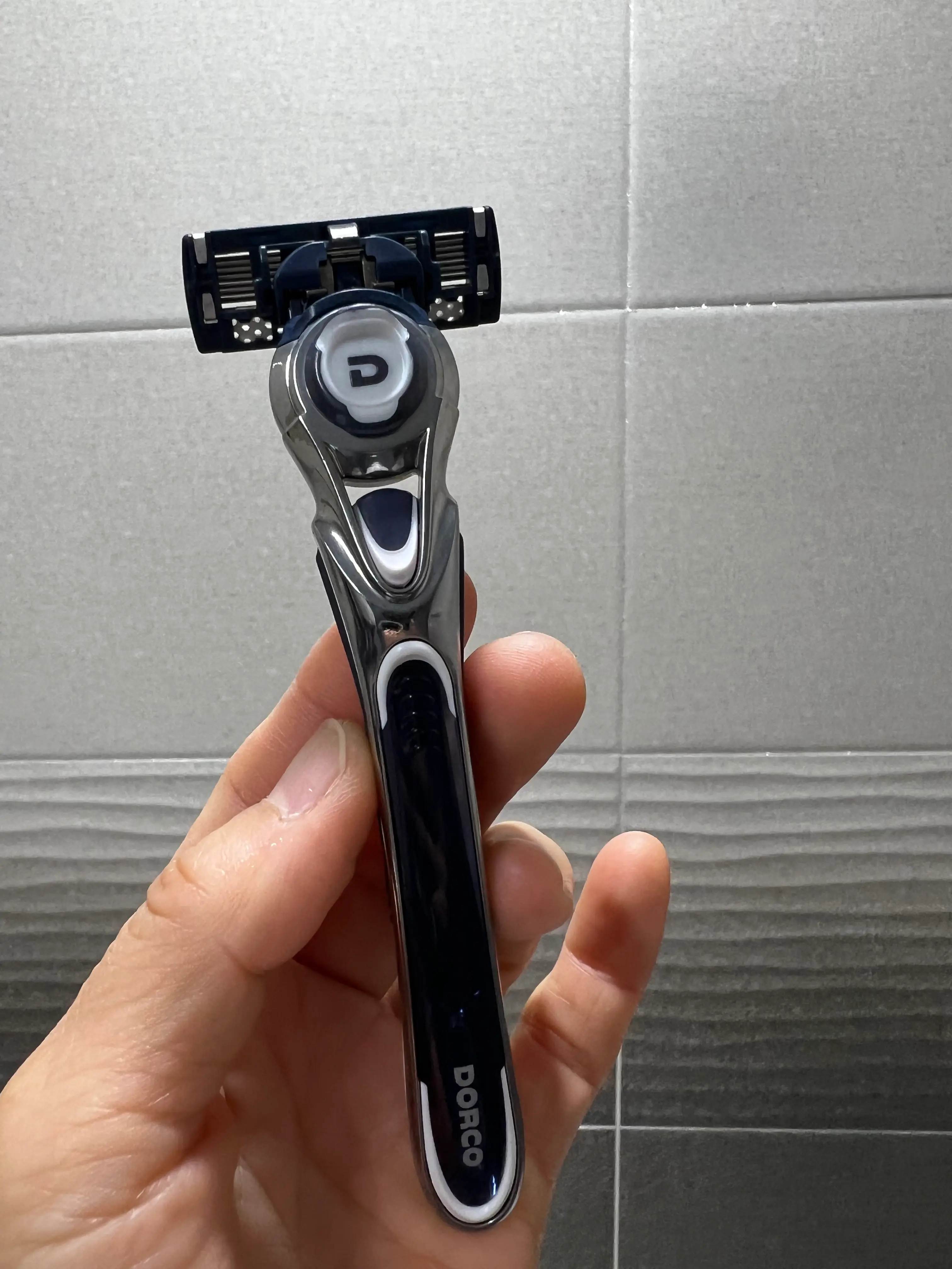 선택된 언니의파우치 리뷰 이미지 - [페이스 7 II 프레쉬 면도기]