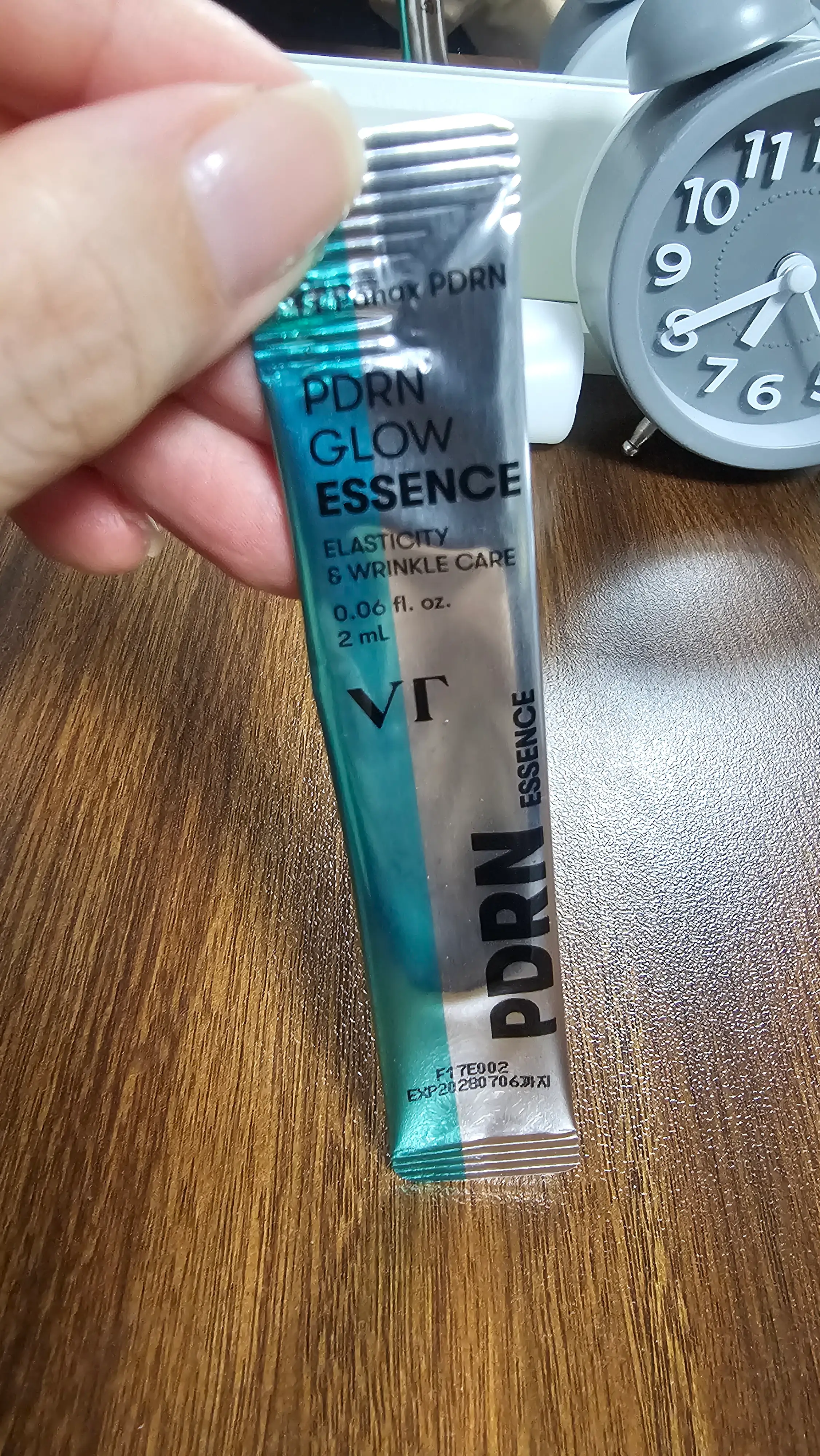 선택된 언니의파우치 리뷰 이미지 - [피디알엔 광채 에센스]