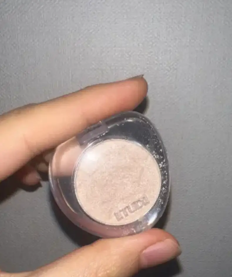 선택된 언니의파우치 리뷰 이미지 - [왓츠 인 마이 아이즈]