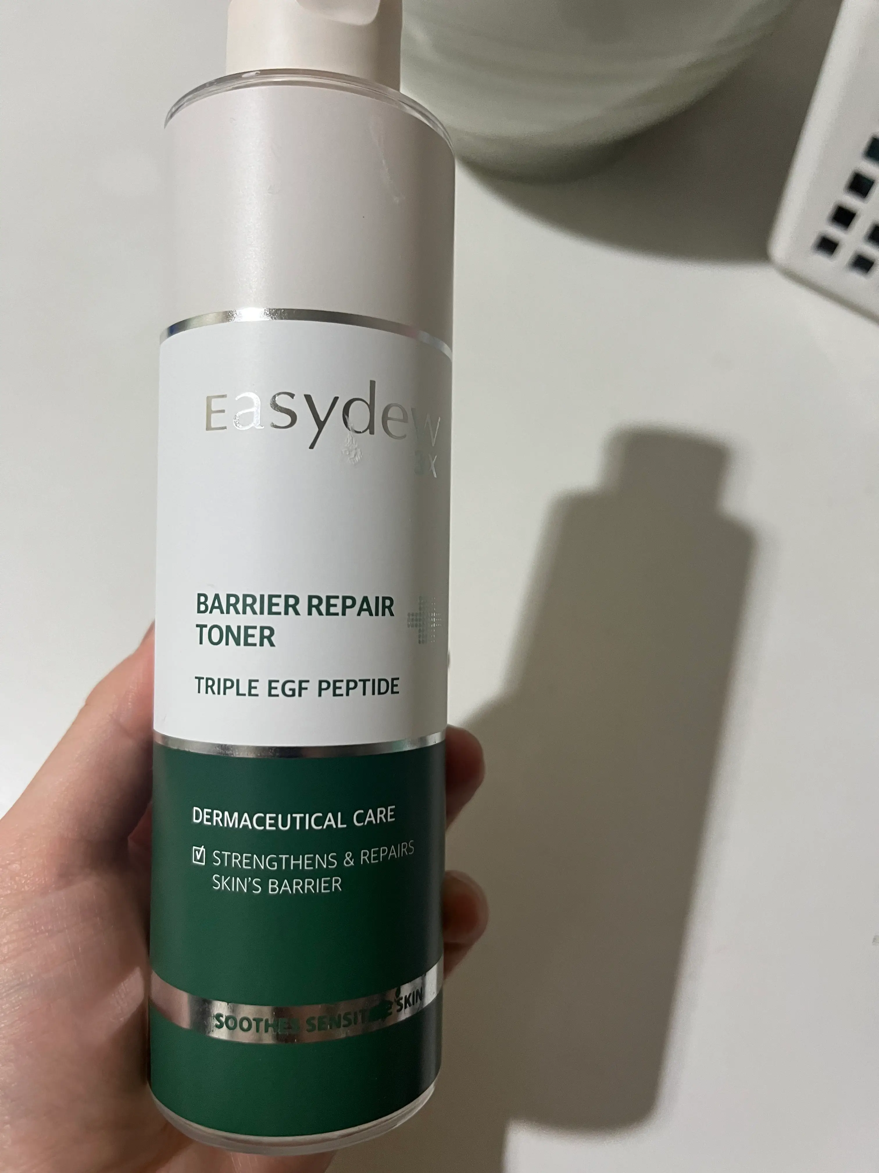 선택된 언니의파우치 리뷰 이미지 - [베리어 리페어 토너]