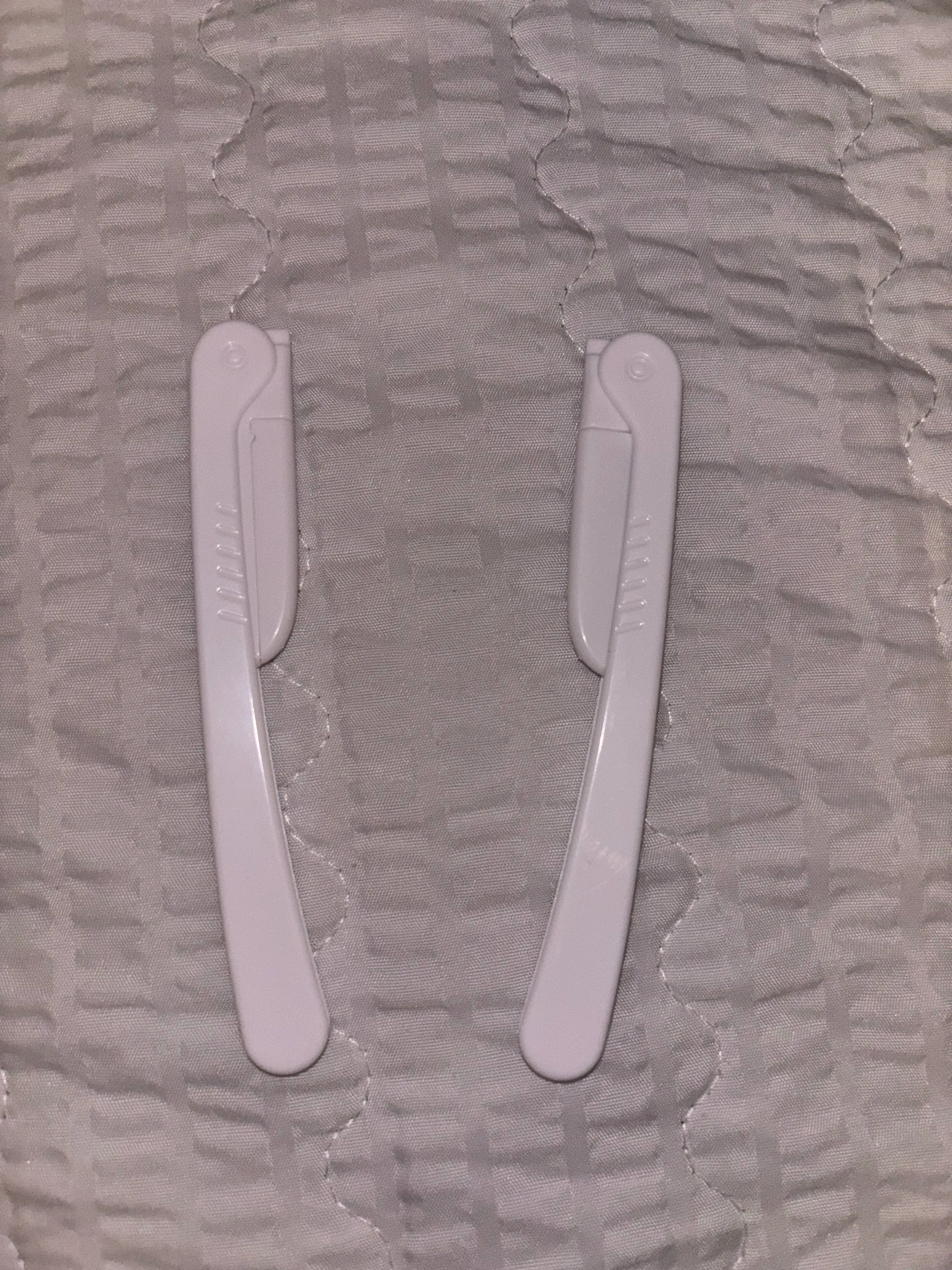 선택된 언니의파우치 리뷰 이미지 - [접이식 눈썹 면도기]