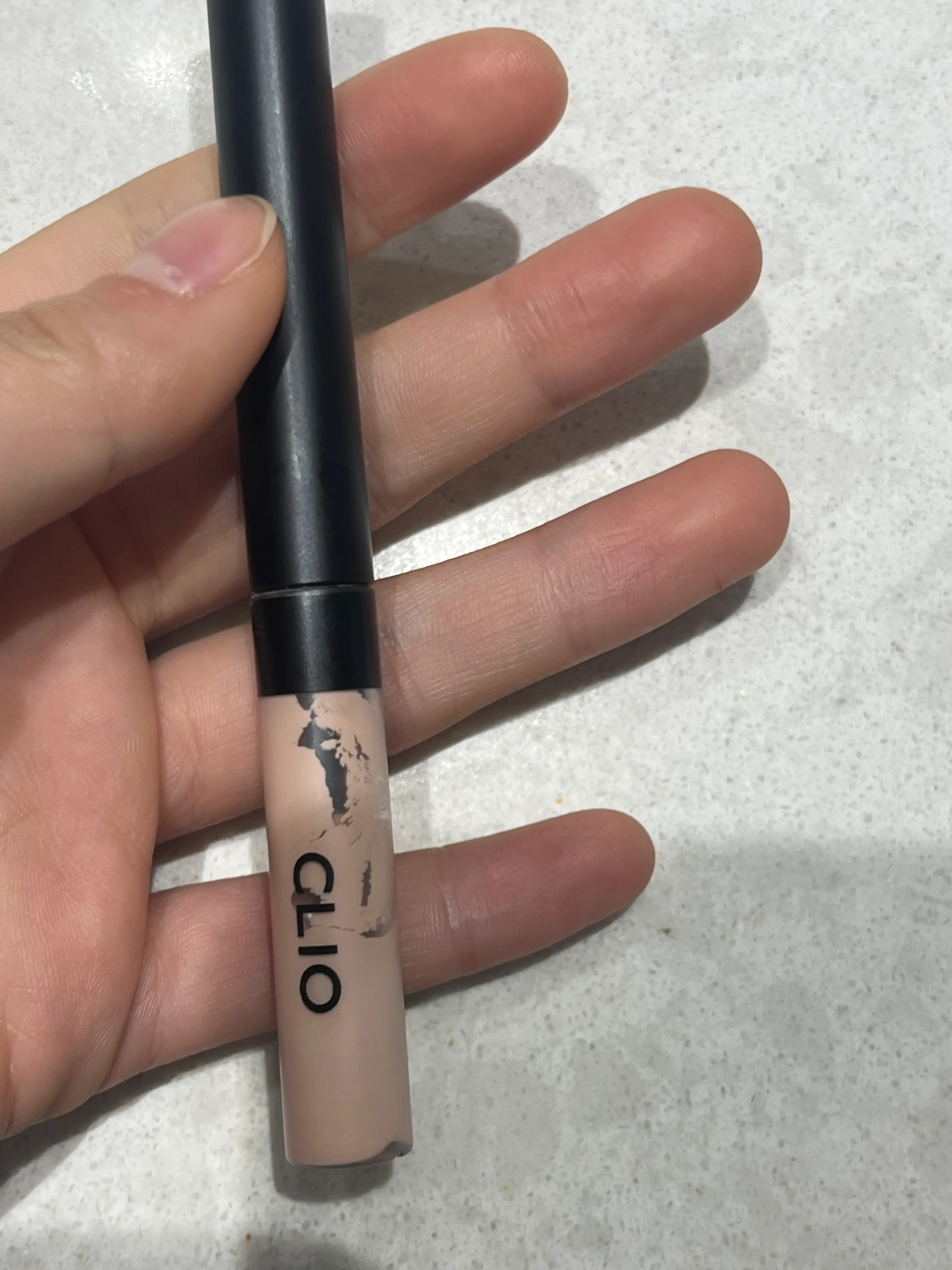 선택된 언니의파우치 리뷰 이미지 - [킬커버 에어리핏 컨실러]