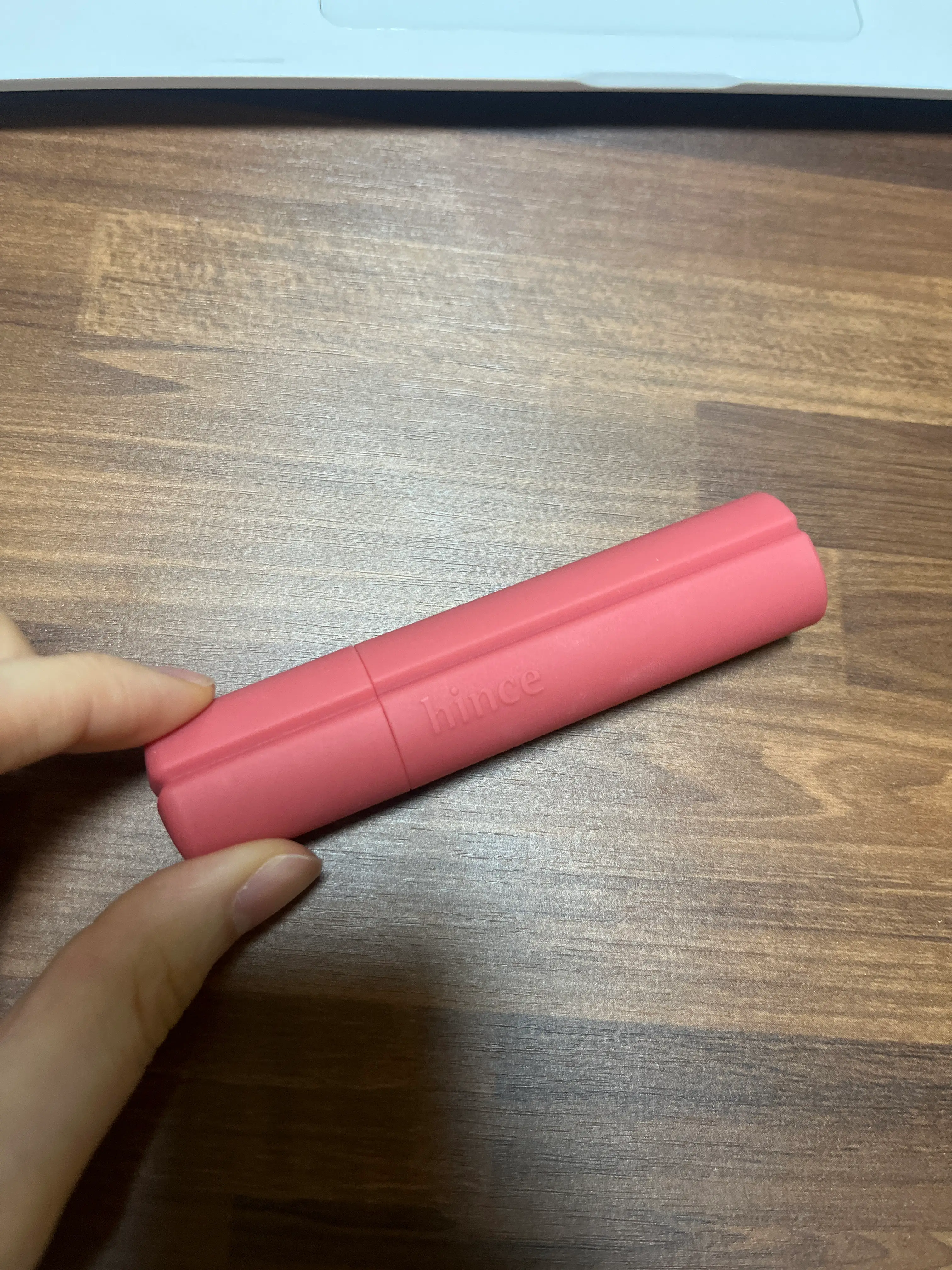 선택된 언니의파우치 리뷰 이미지 - [누 블러 틴트]