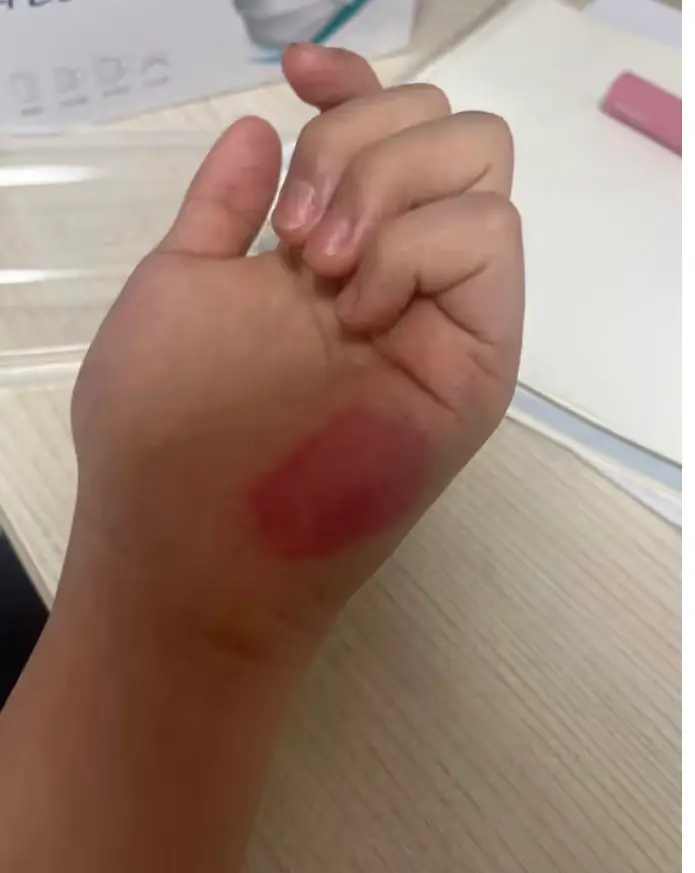 선택된 언니의파우치 리뷰 이미지 - [글래스팅 컬러 글로스]