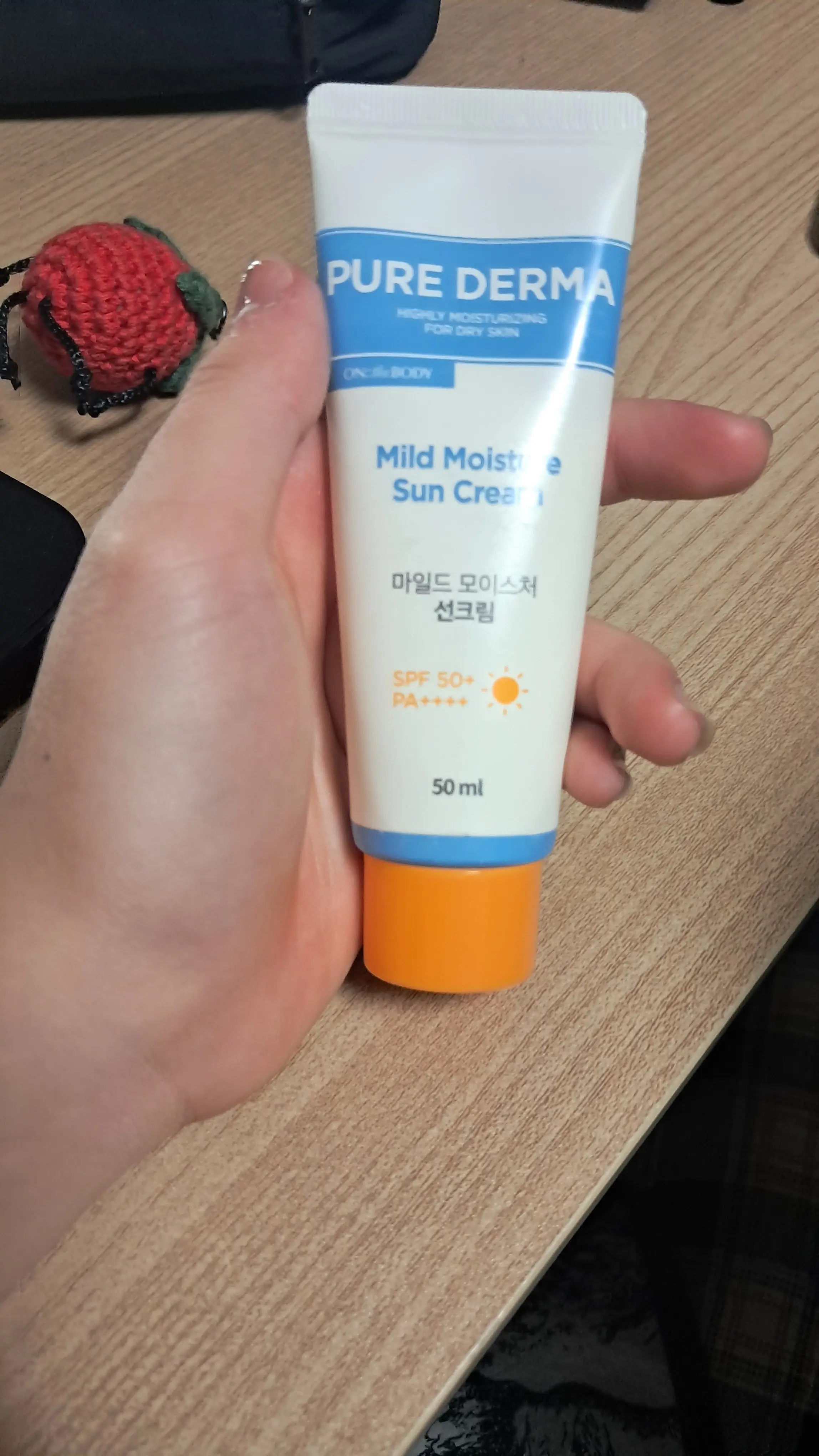 선택된 언니의파우치 리뷰 이미지 - [퓨어더마 마일드 모이스처 선크림]