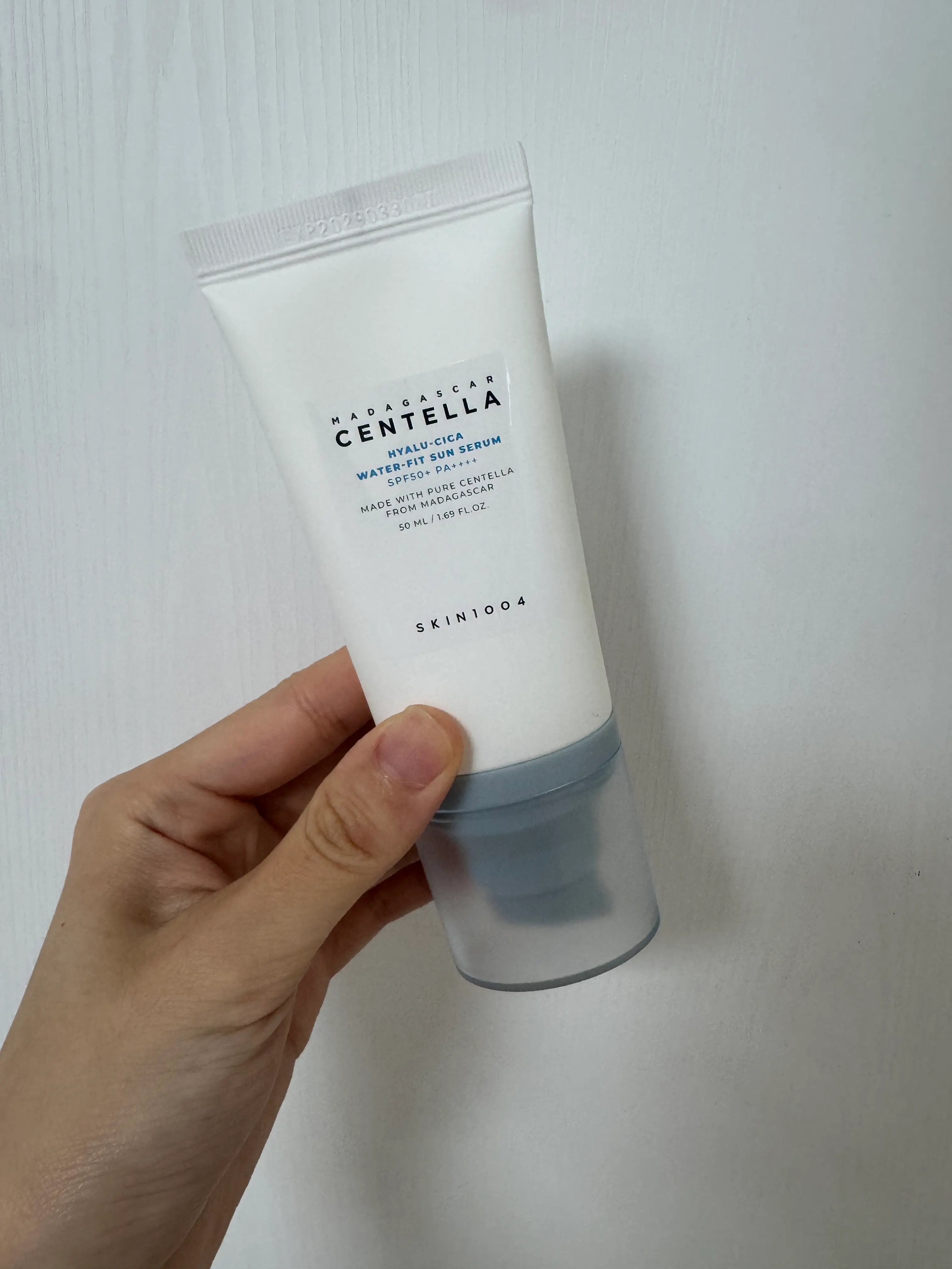 선택된 언니의파우치 리뷰 이미지 - [마다가스카르 센텔라 히알루 시카 워터핏 선 세럼]