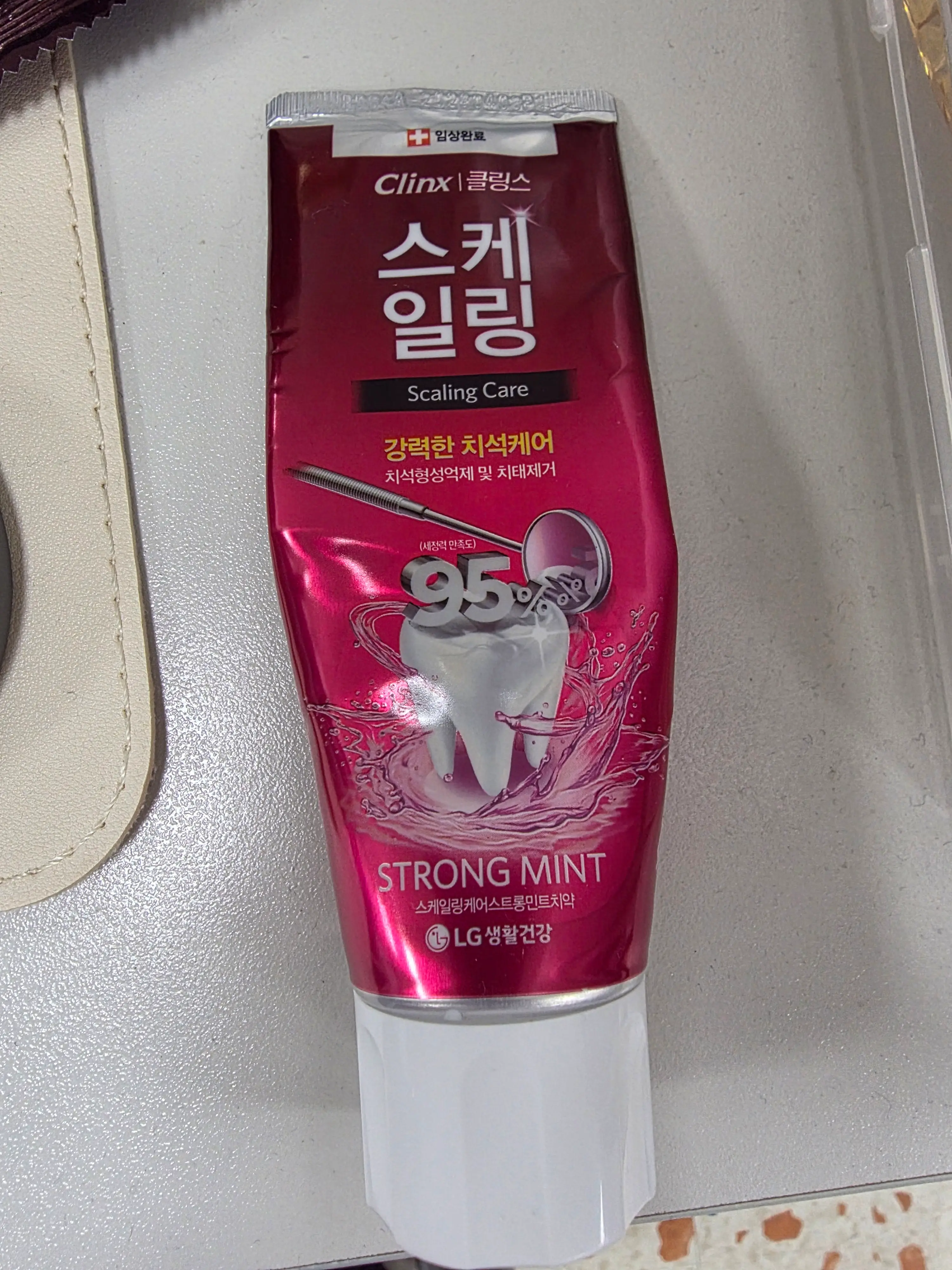 선택된 언니의파우치 리뷰 이미지 - [클링스 스케일링 케어 스트롱민트 치약]