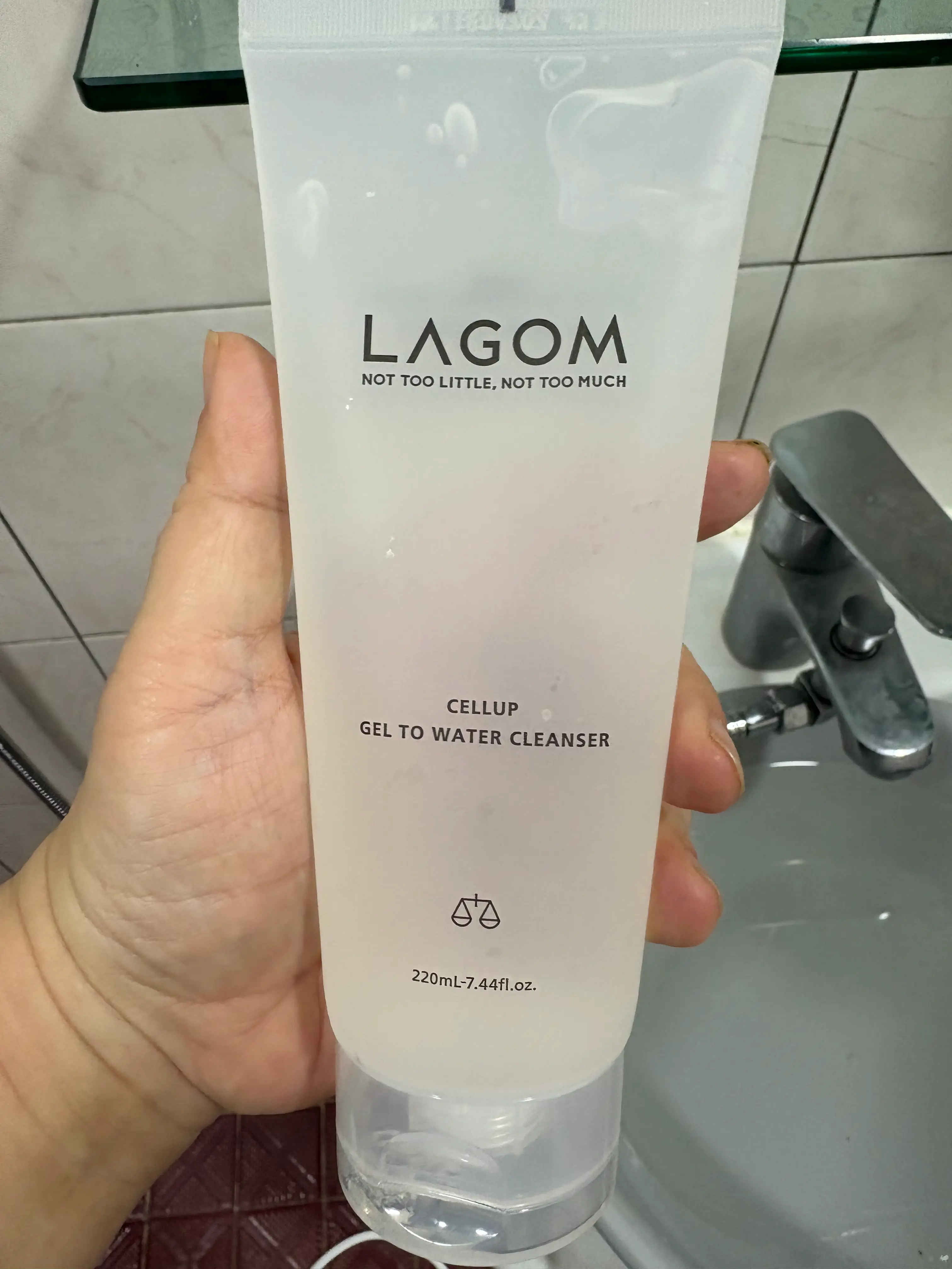 선택된 언니의파우치 리뷰 이미지 - [셀럽 젤 투 워터 아침 클렌저]