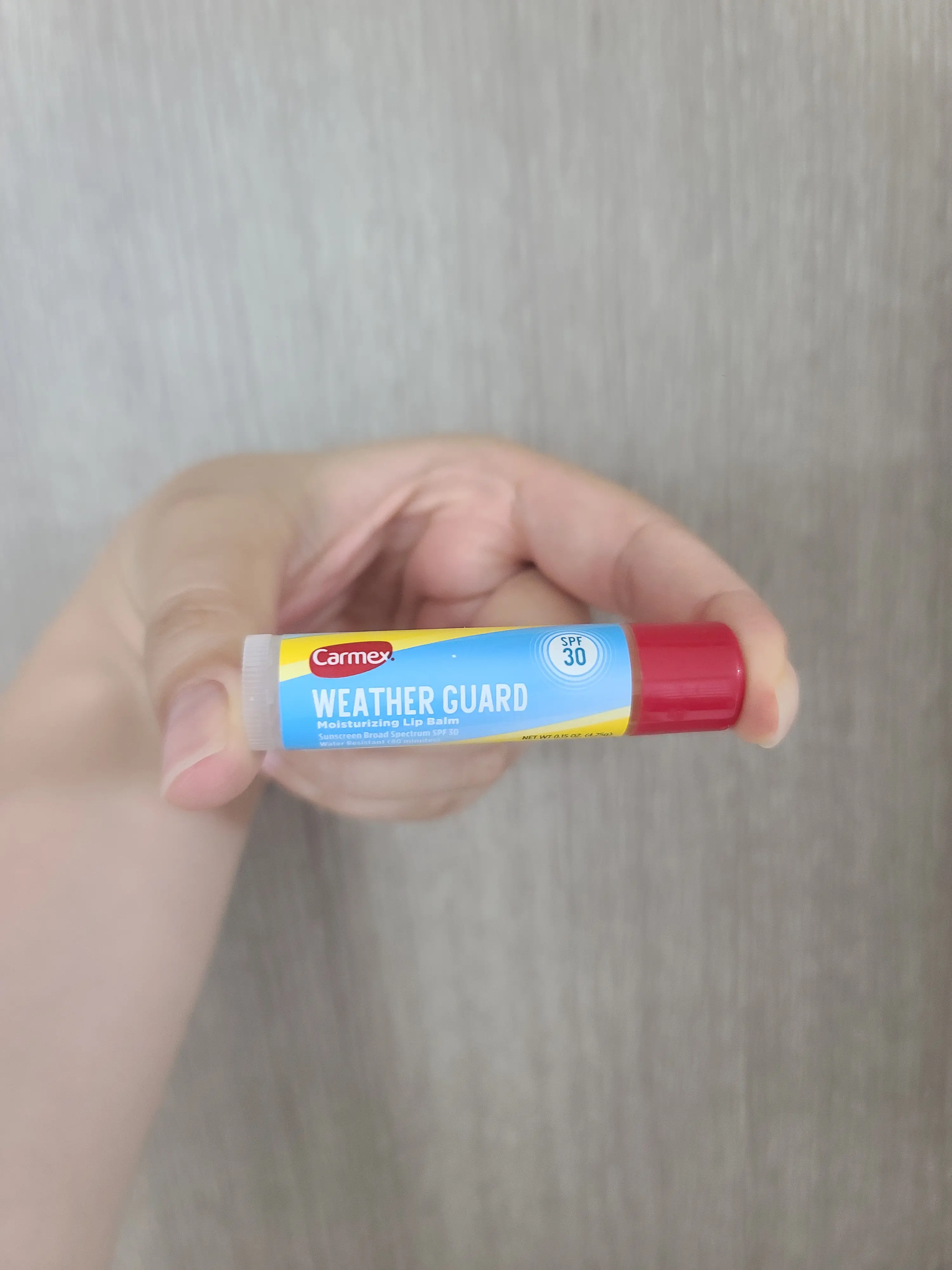 선택된 언니의파우치 리뷰 이미지 - [웨더가드 모이스처라이징 립밤 spf 30]