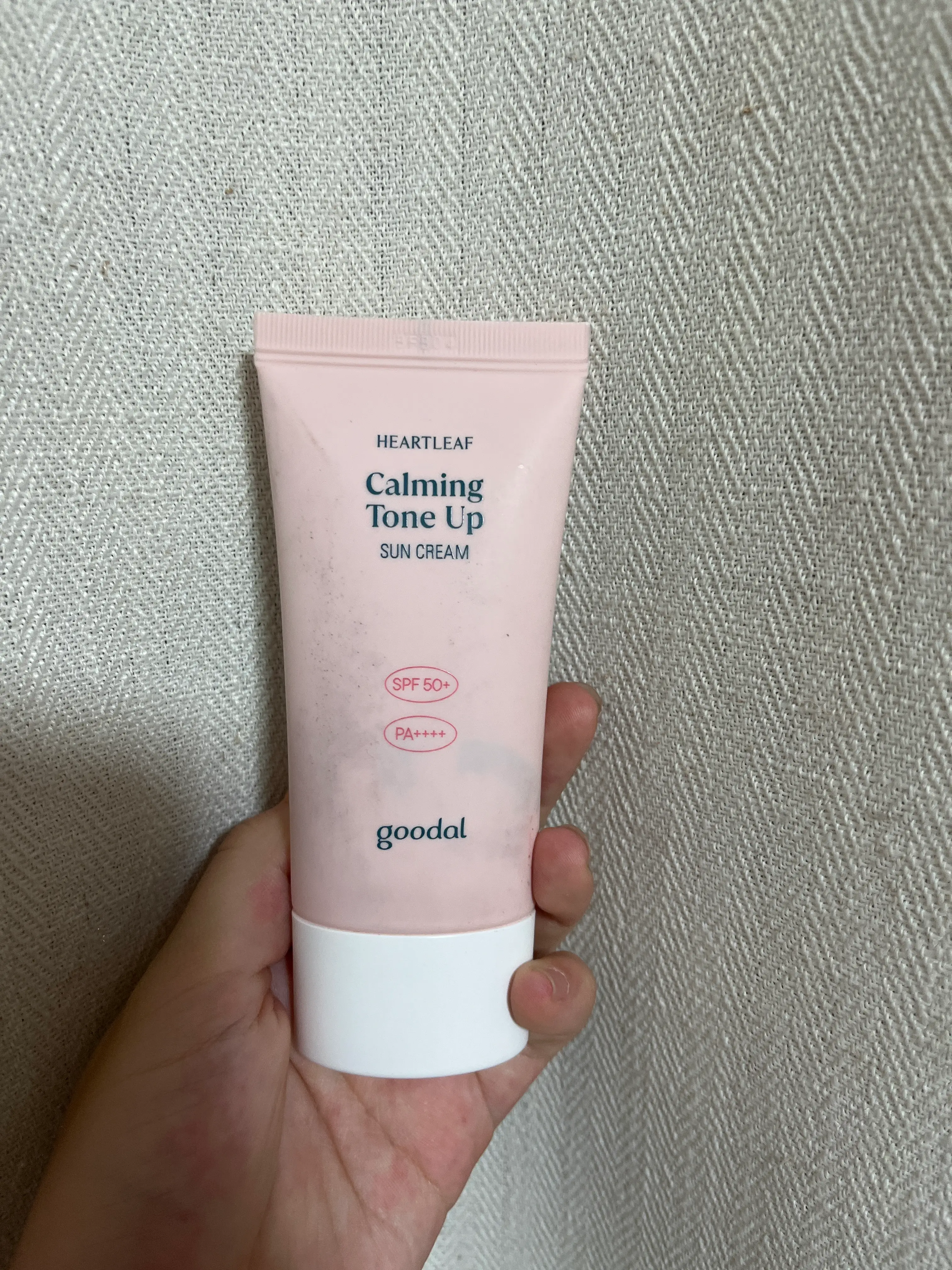 선택된 언니의파우치 리뷰 이미지 - [맑은 어성초 진정 수분 톤업 선크림]