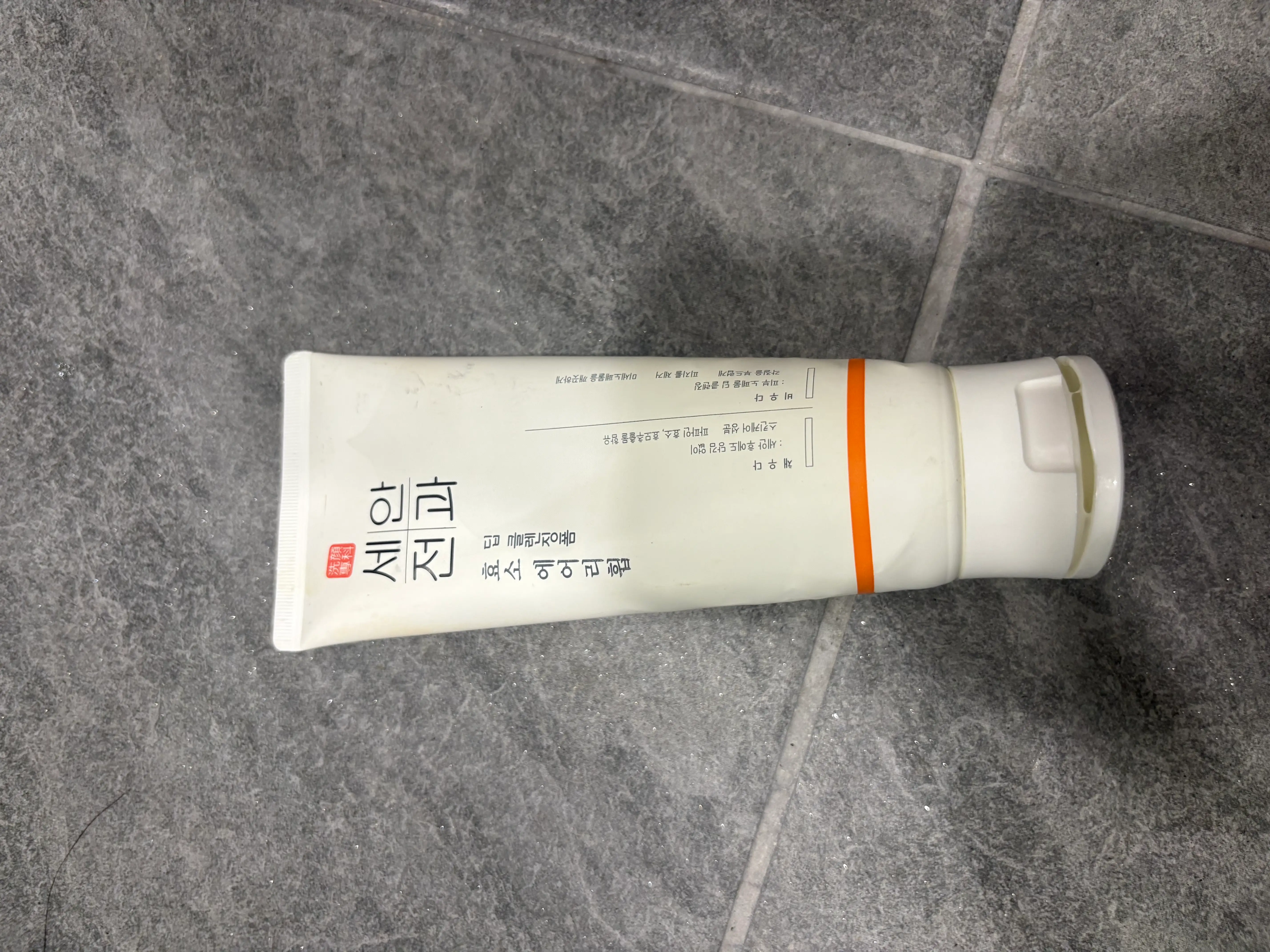선택된 언니의파우치 리뷰 이미지 - [효소 에어리휩 딥 클렌징폼]