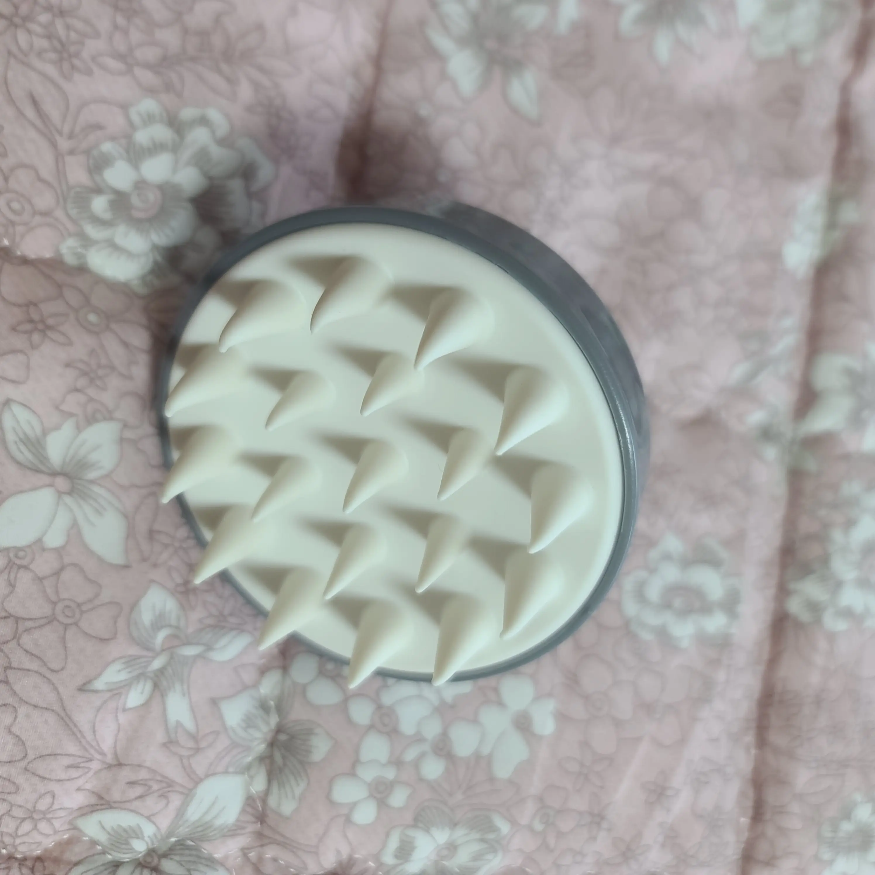 선택된 언니의파우치 리뷰 이미지 - [두피 마사지 샴푸 브러시]