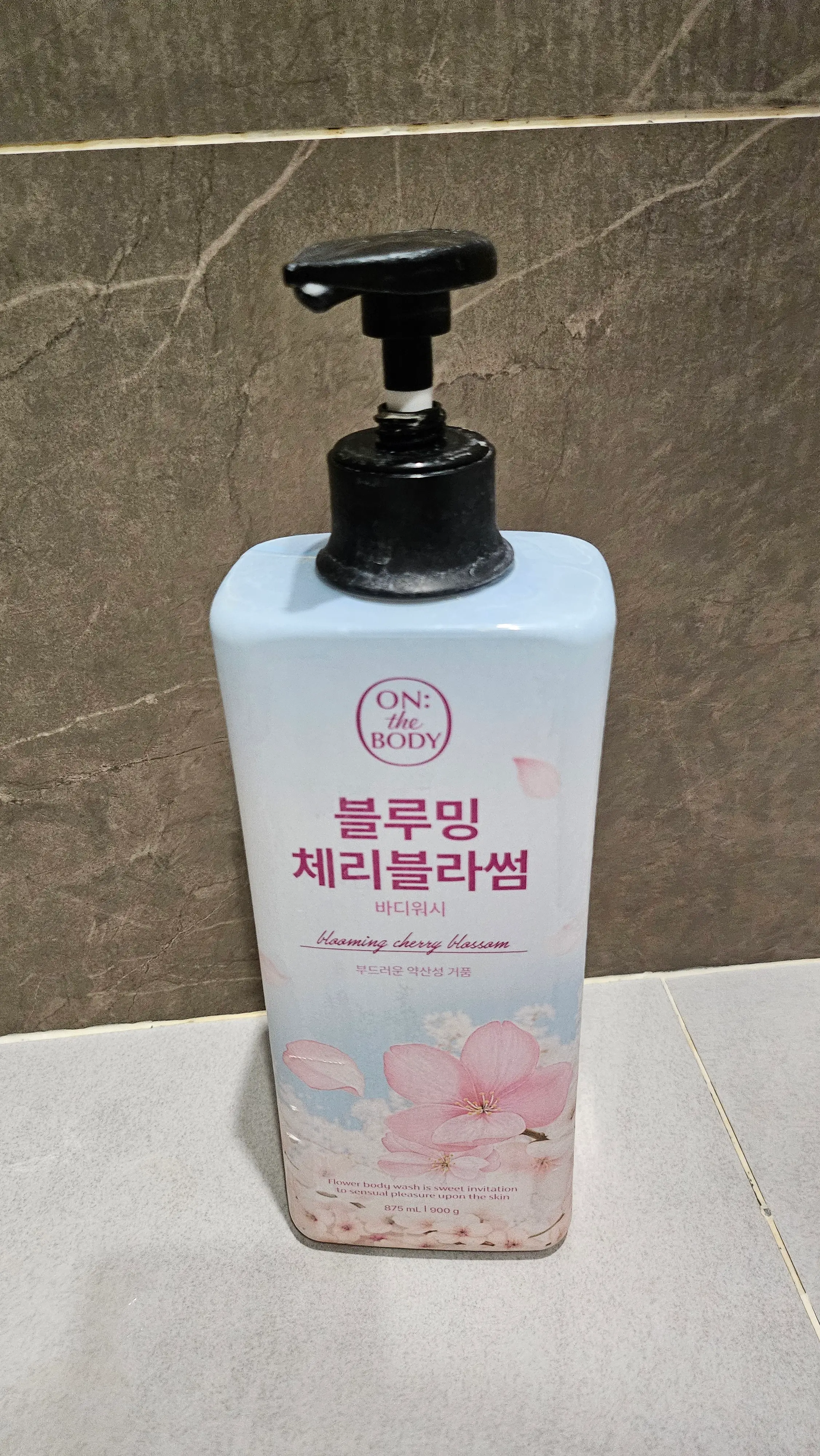 선택된 언니의파우치 리뷰 이미지 - [블루밍 바디 워시 [체리블라썸]]