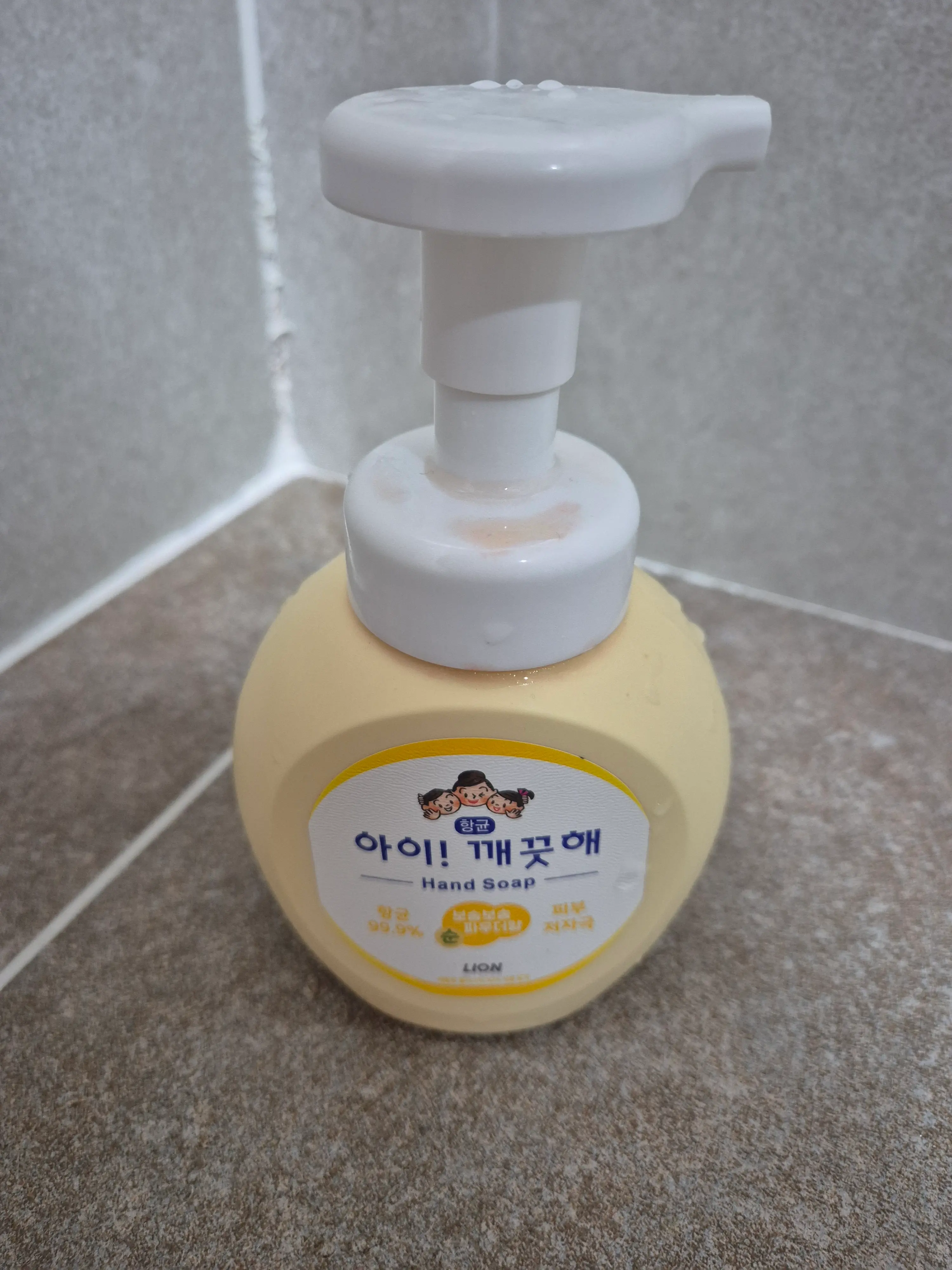선택된 언니의파우치 리뷰 이미지 - [아이깨끗해 항균 폼 핸드솝 [파우더향]]