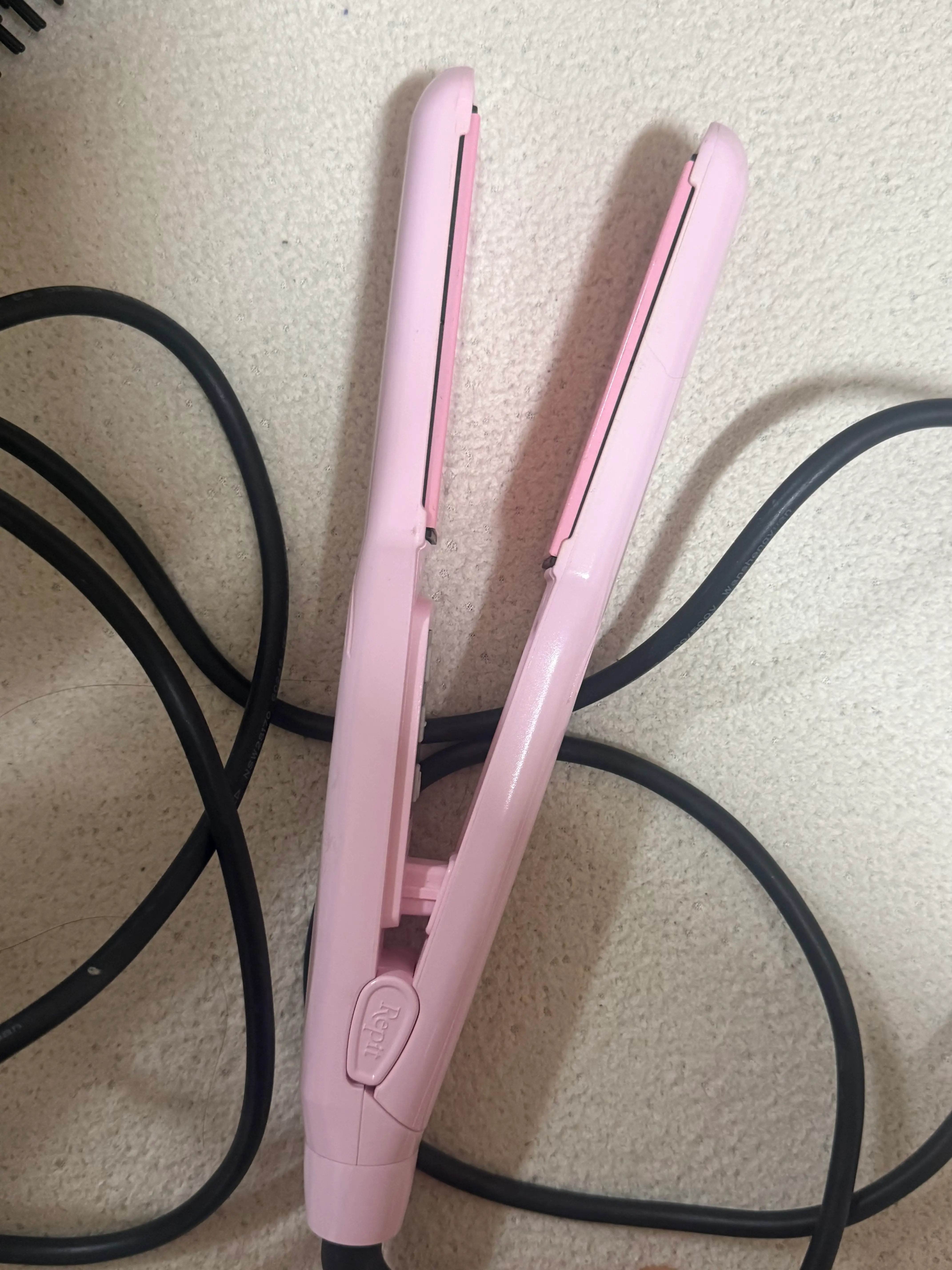 선택된 언니의파우치 리뷰 이미지 - [핑크에디션 티티 샤이너 고데기 매직기]