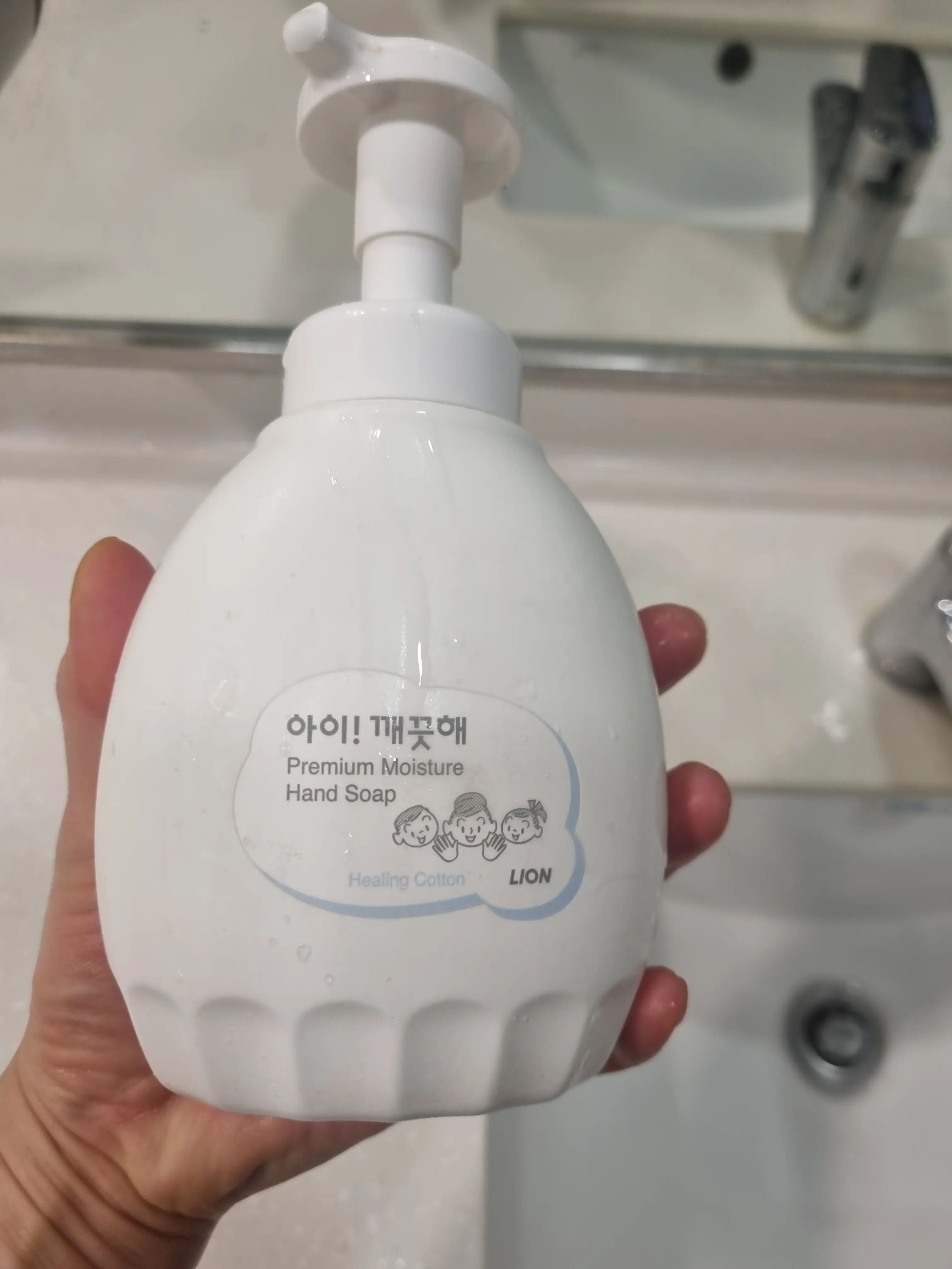 선택된 언니의파우치 리뷰 이미지 - [아이 깨끗해 프리미엄 모이스처 폼 핸드솝 [힐링코튼]]