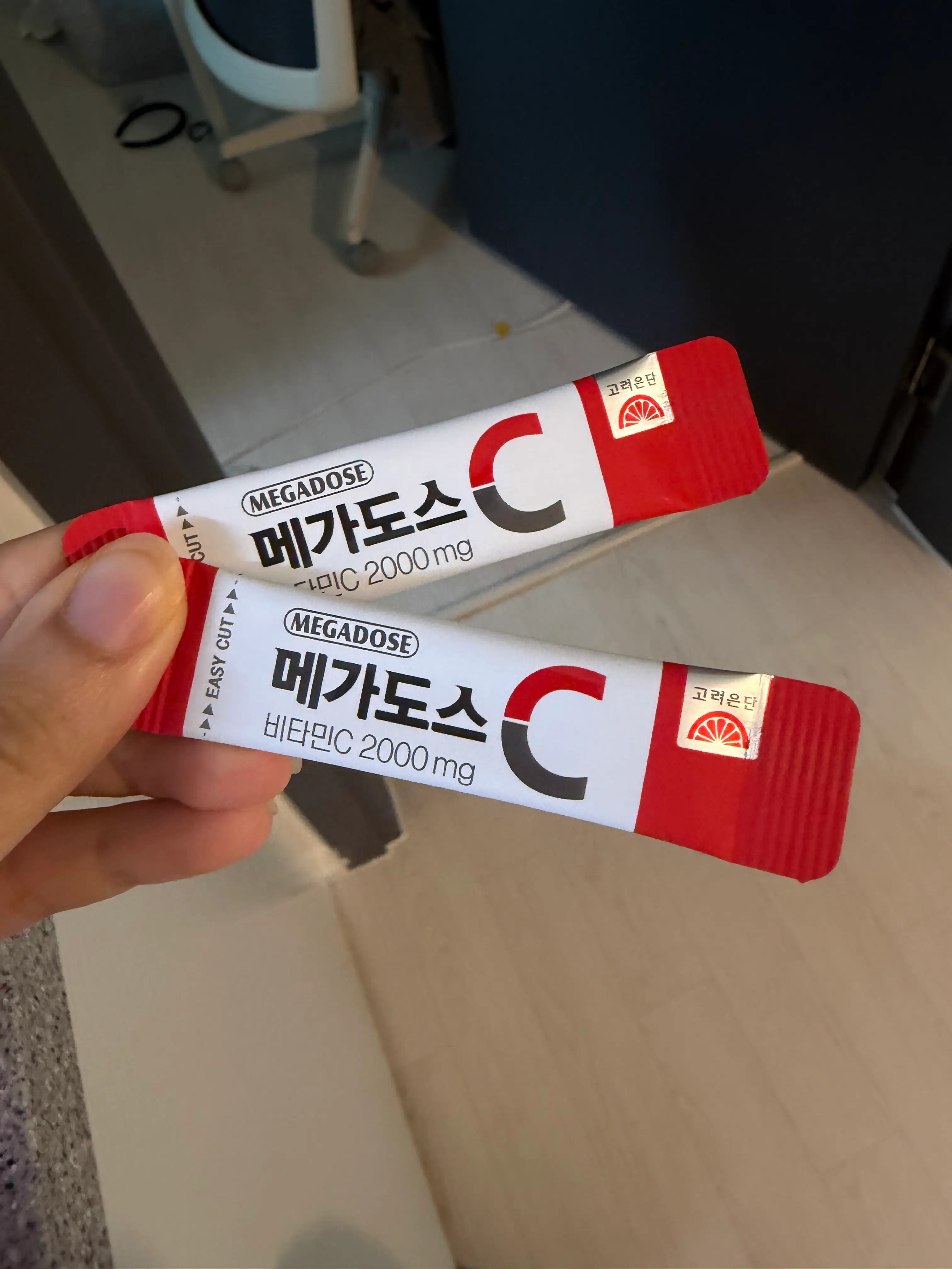 선택된 언니의파우치 리뷰 이미지 - [메가도스C 비타민C 2000mg]