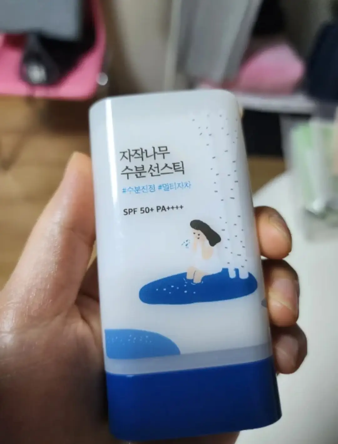 선택된 언니의파우치 리뷰 이미지 - [자작나무 수분 선스틱]
