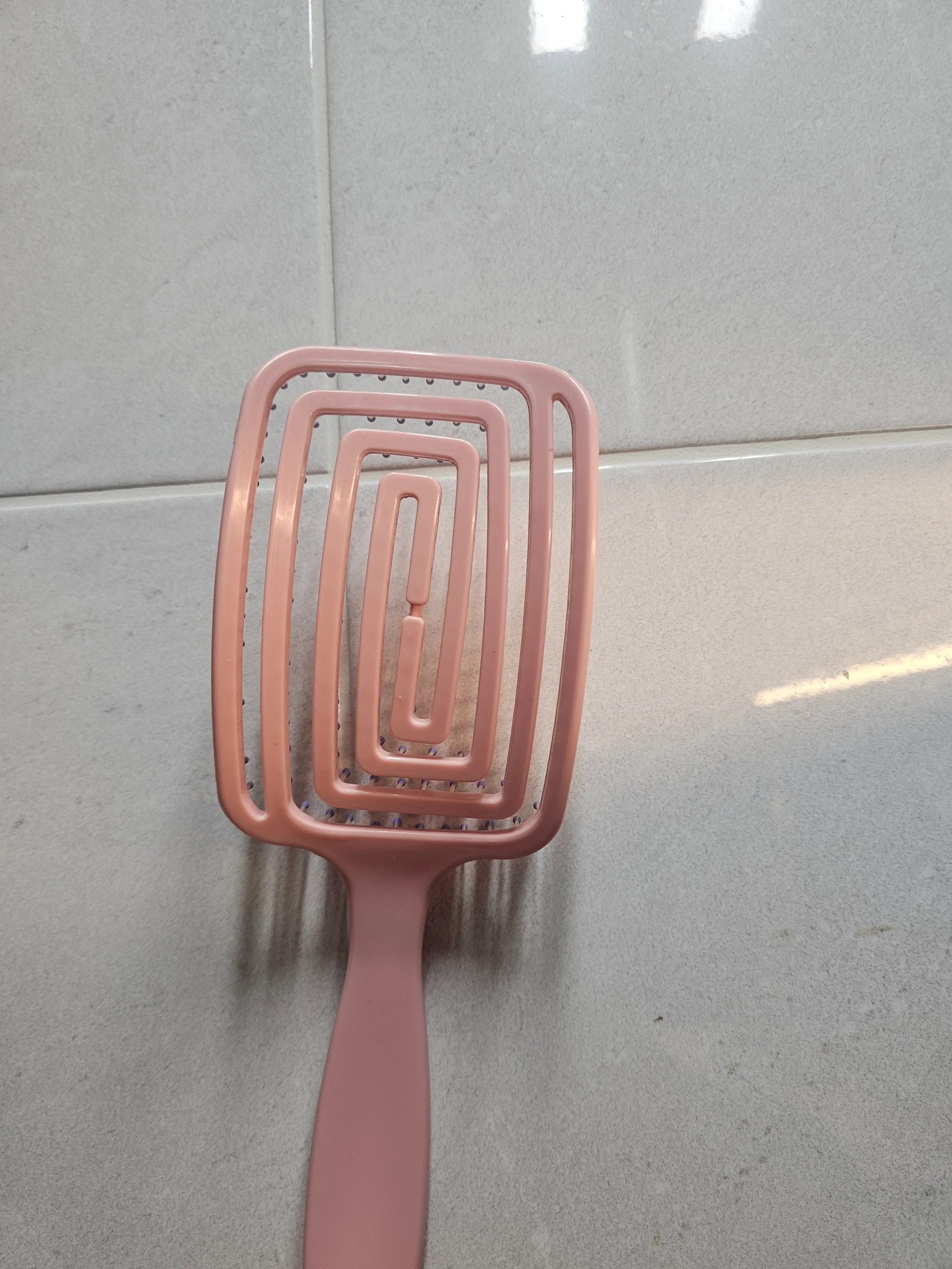 선택된 언니의파우치 리뷰 이미지 - [벤트 헤어 브러시 L]