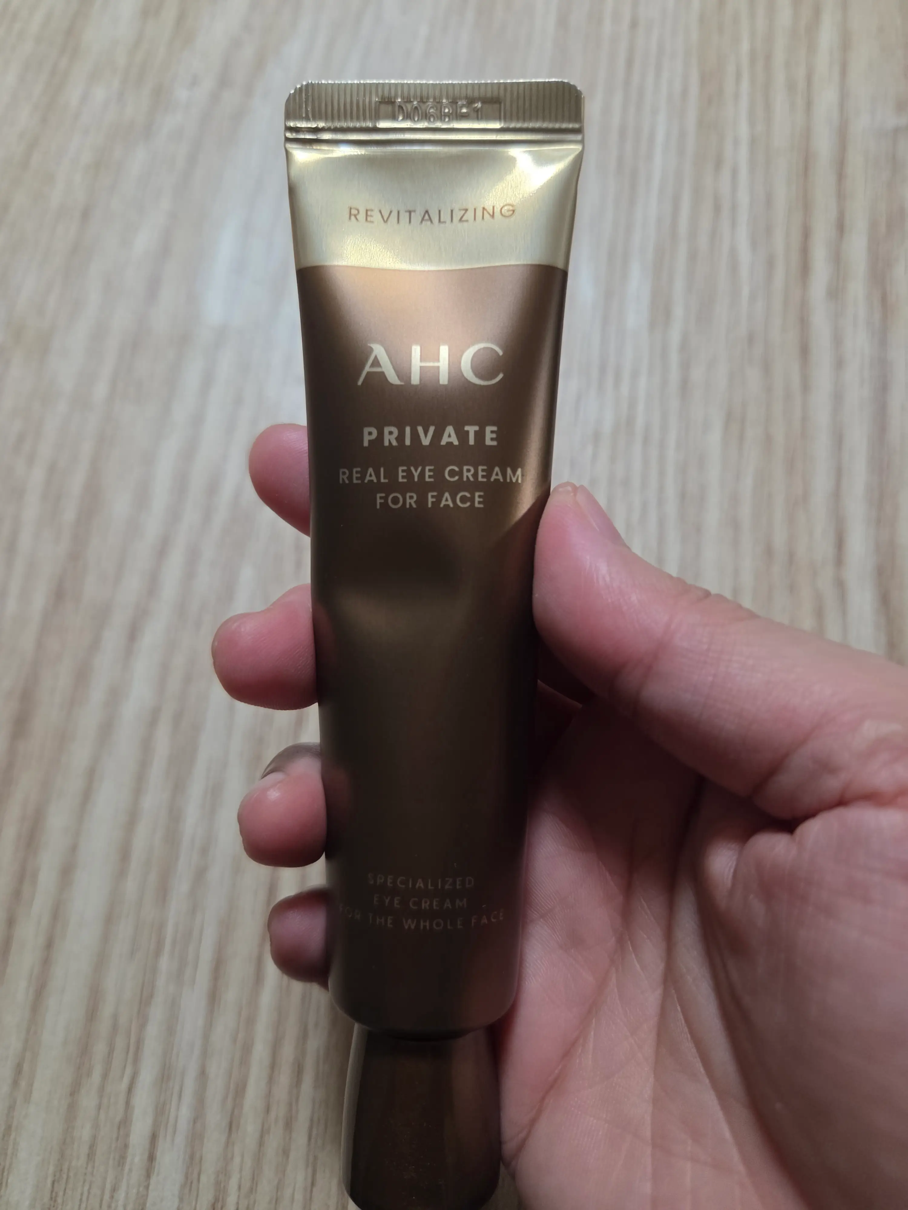 선택된 언니의파우치 리뷰 이미지 - [AHC 에이지리스 리얼 아이크림 포페이스]