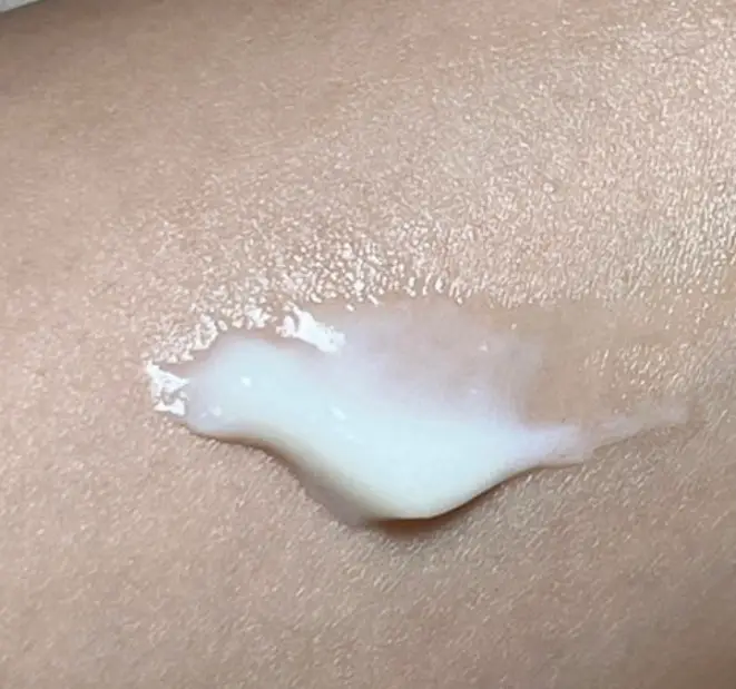 선택된 언니의파우치 리뷰 이미지 - [UV 아쿠아 리치 워터리 에센스]