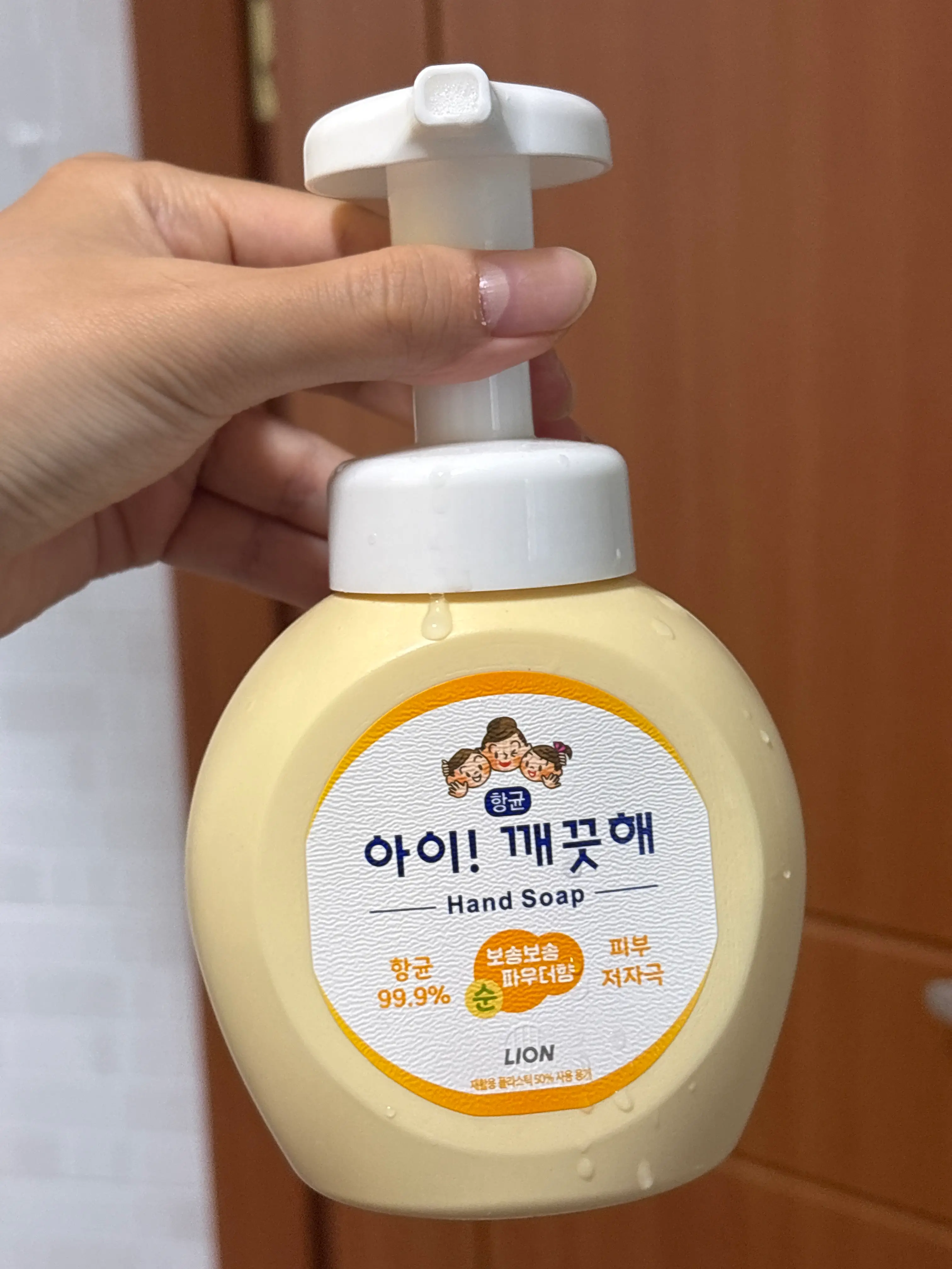 선택된 언니의파우치 리뷰 이미지 - [아이깨끗해 항균 폼 핸드솝 [파우더향]]