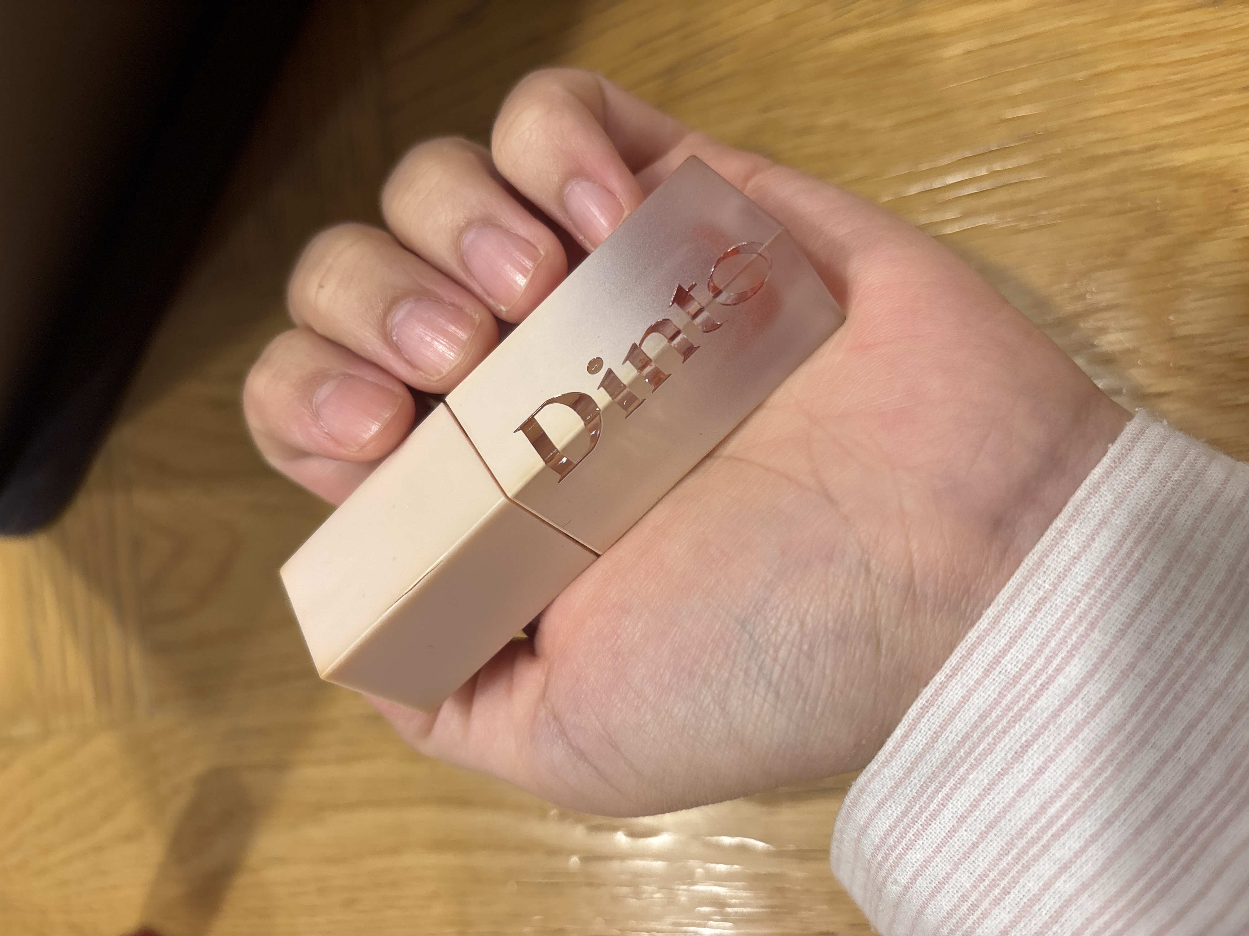 선택된 언니의파우치 리뷰 이미지 - [(르 샤 부뜨 콜렉션) 블러젤리 플럼핑 립 틴트]