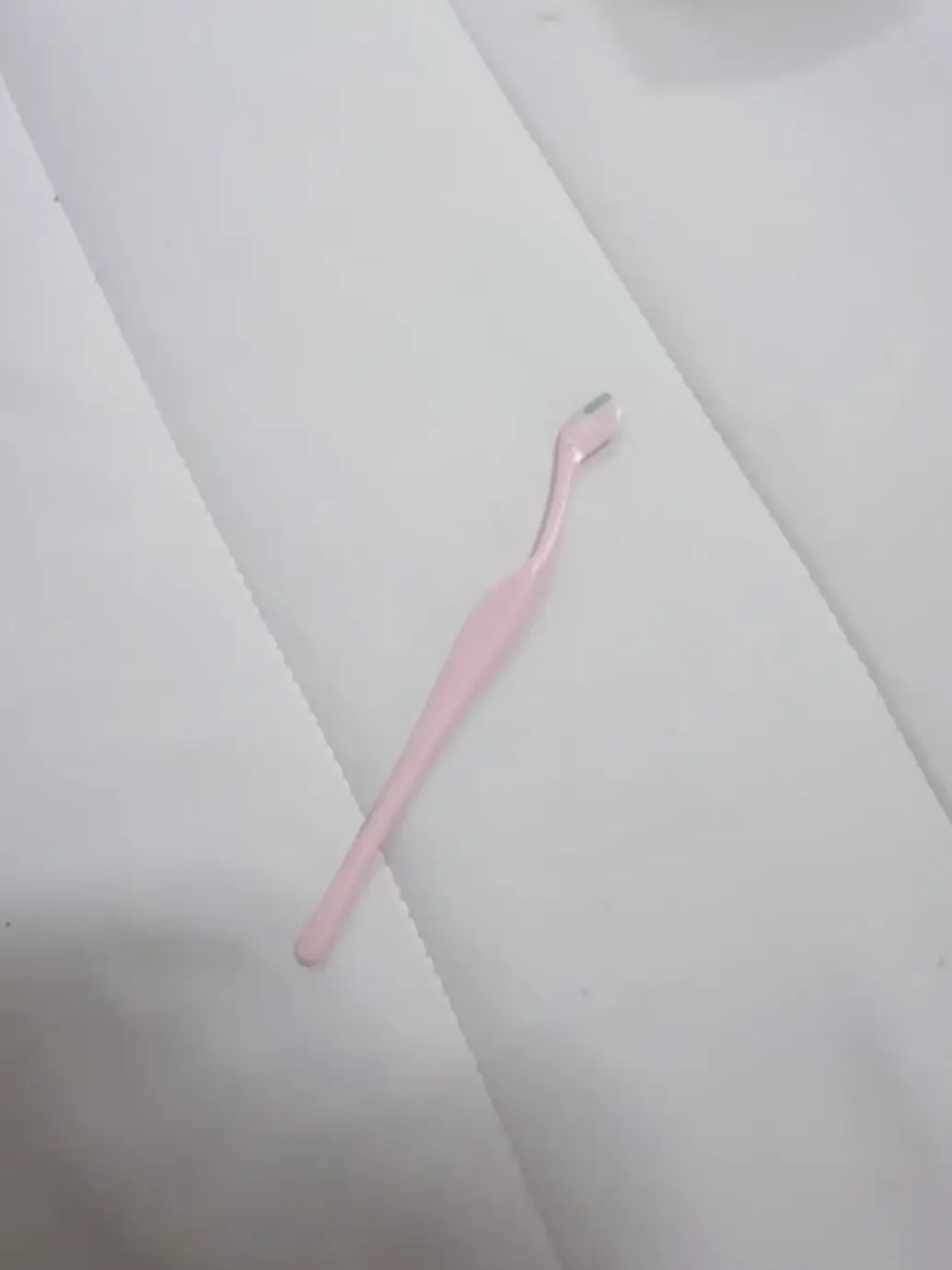 선택된 언니의파우치 리뷰 이미지 - [미니 칼날 눈썹 면도기]